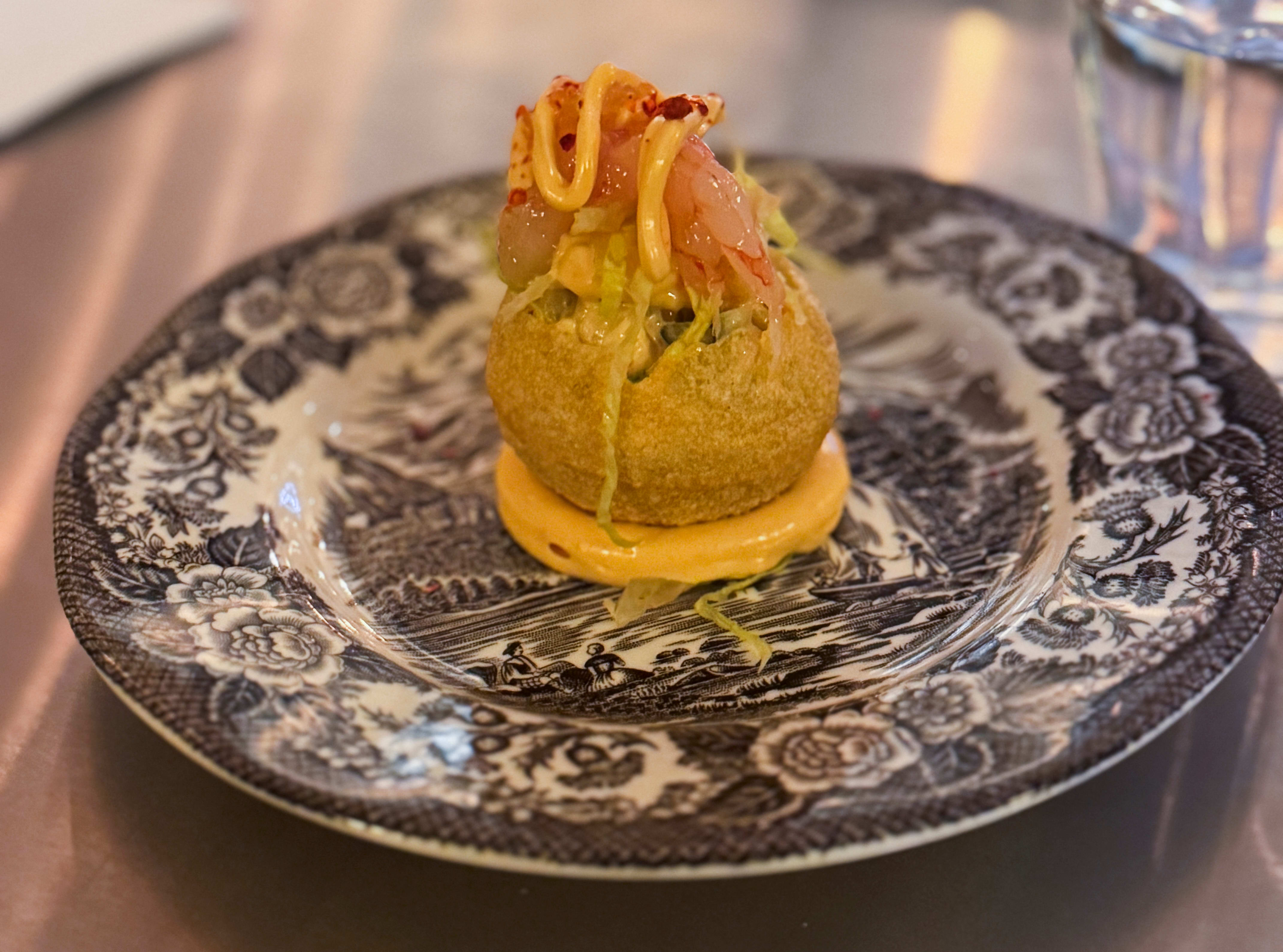 Klar for en rekecocktail? En artig og velsmakende munnfull hos Byssa. 