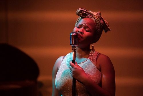 Teateranmeldelse: «En sterk skildring av skjebnen til Nina Simone»