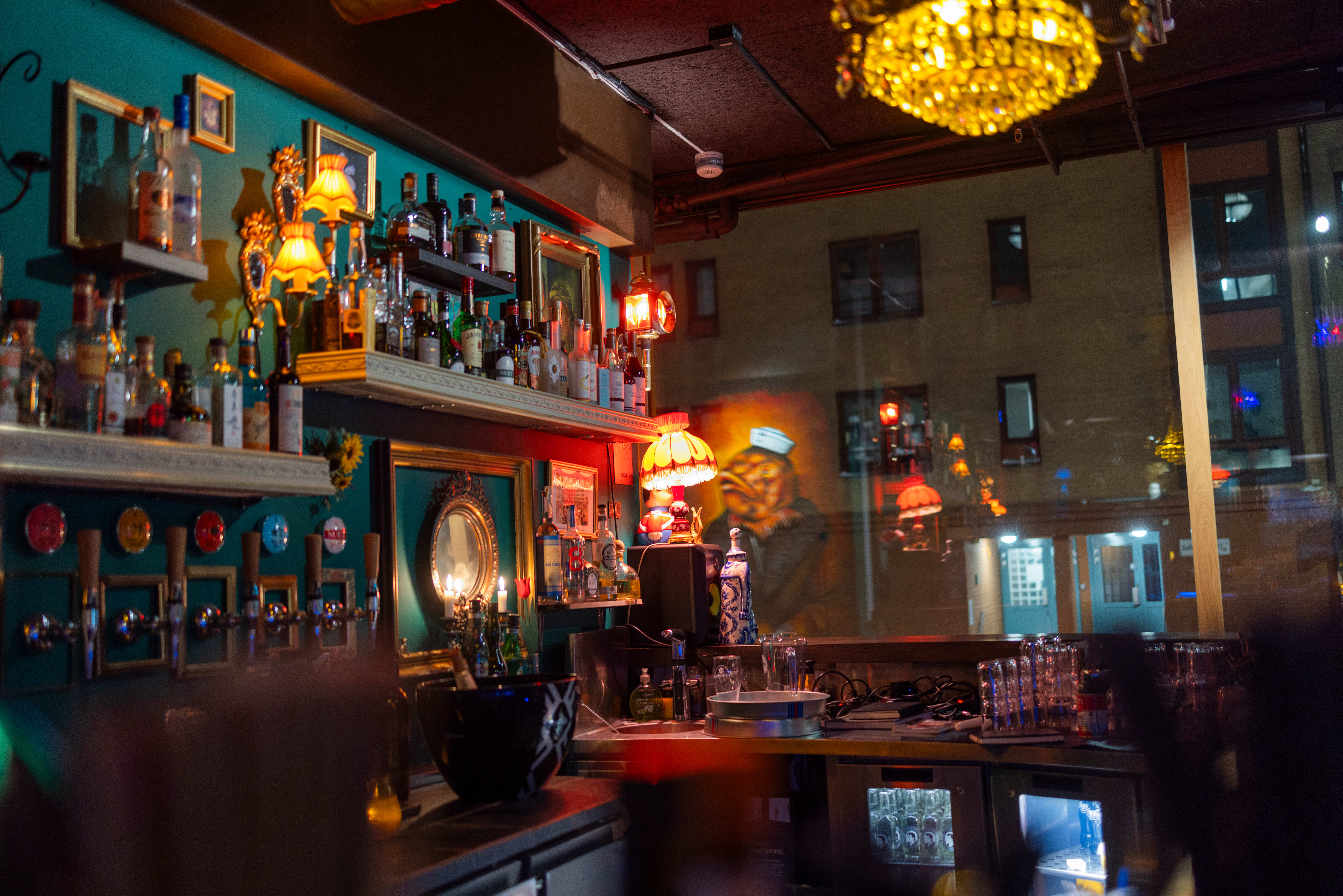 Her får du bra nattmat – og øl