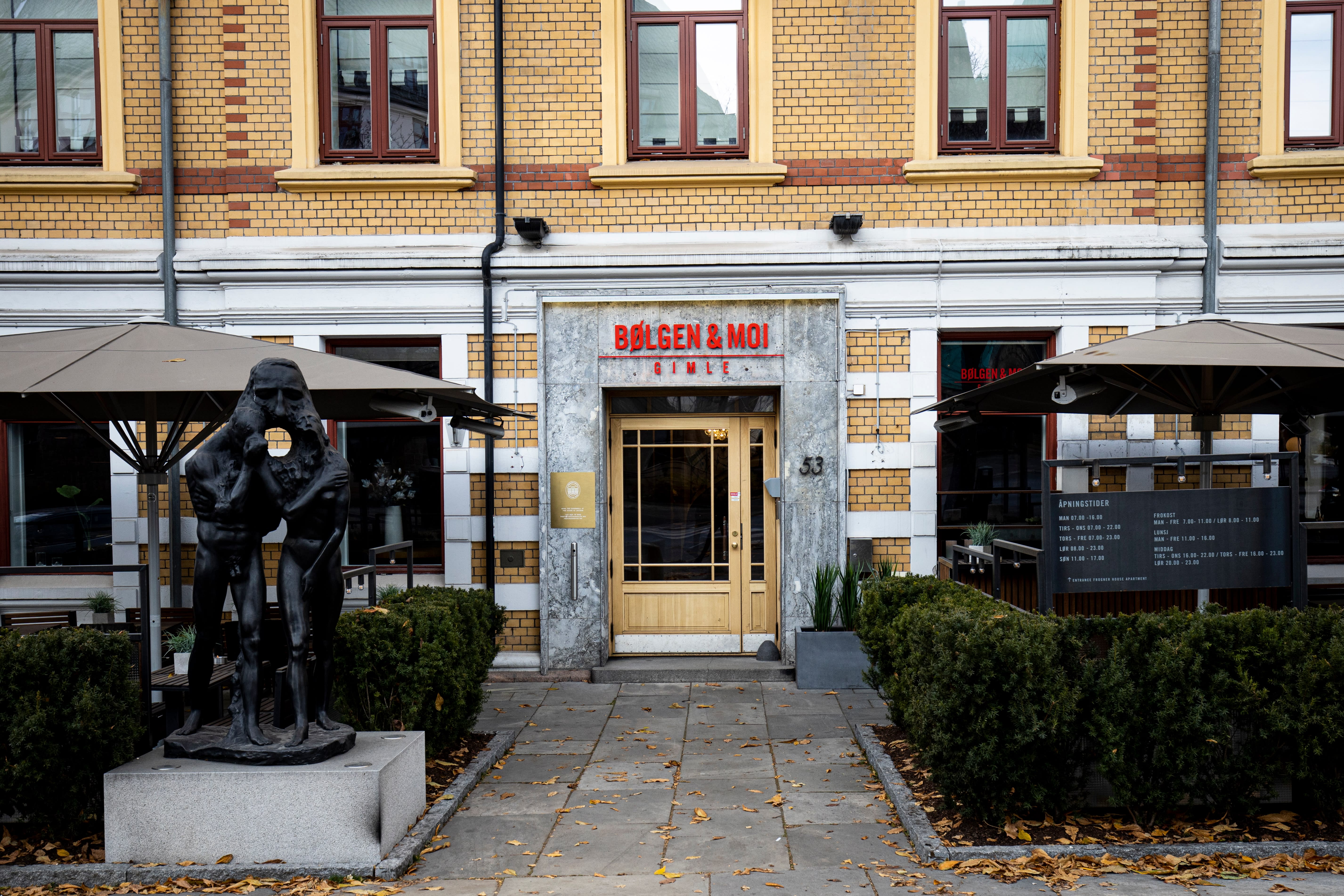 Bølgen & Moi Gimle ligger rett ved Frogner kirke.