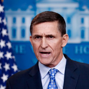 Tidligere dommer hardt ut mot Flynn-henleggelsen