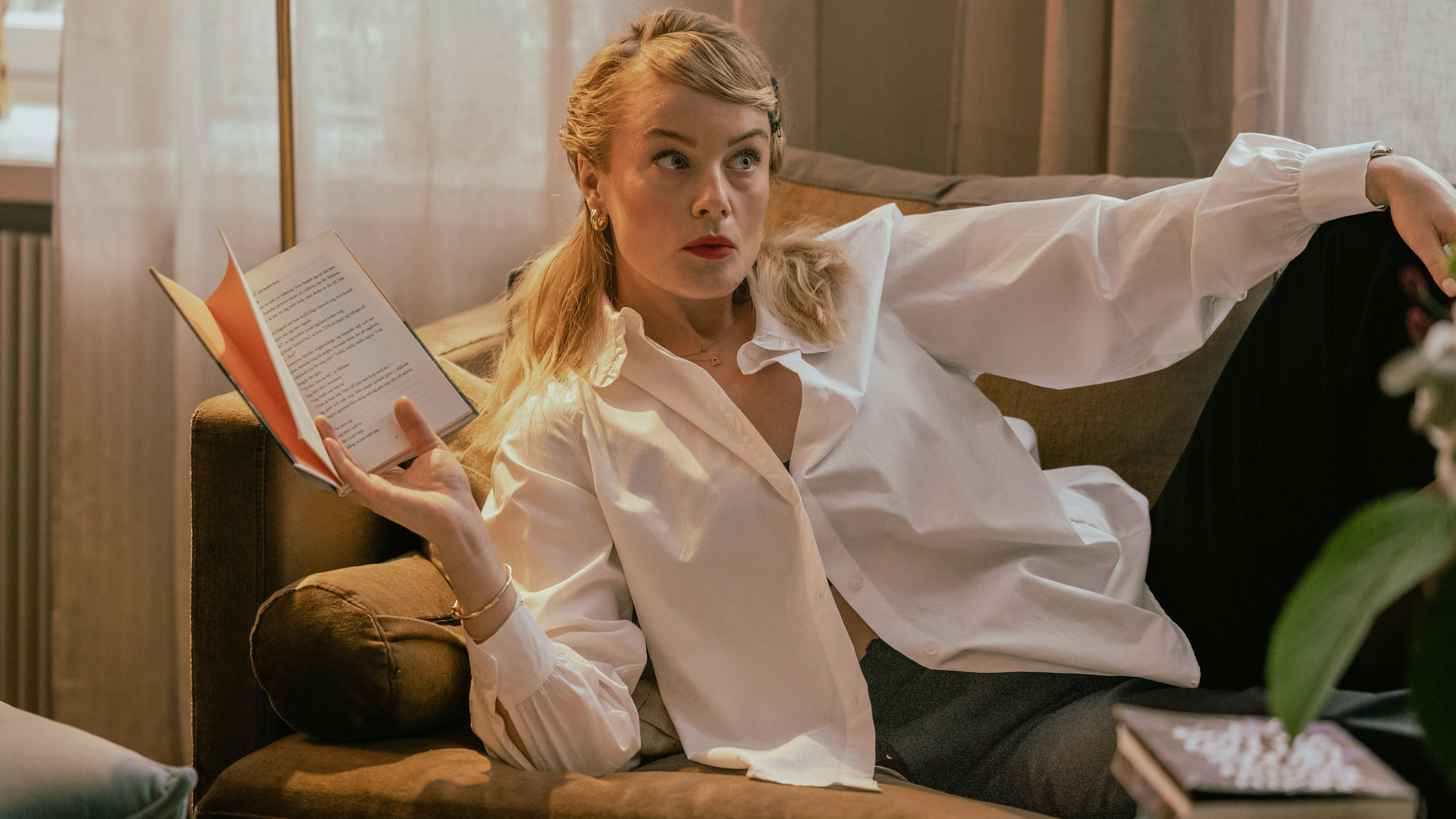 Konsulenten Sofie (Ida Engvoll) blir umiddelbart betatt av kontorets unge kjekkas.