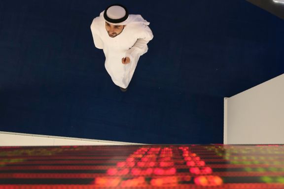 Saudiarabiske prinser åpner oljekranene. Slik påvirker det din økonomi.