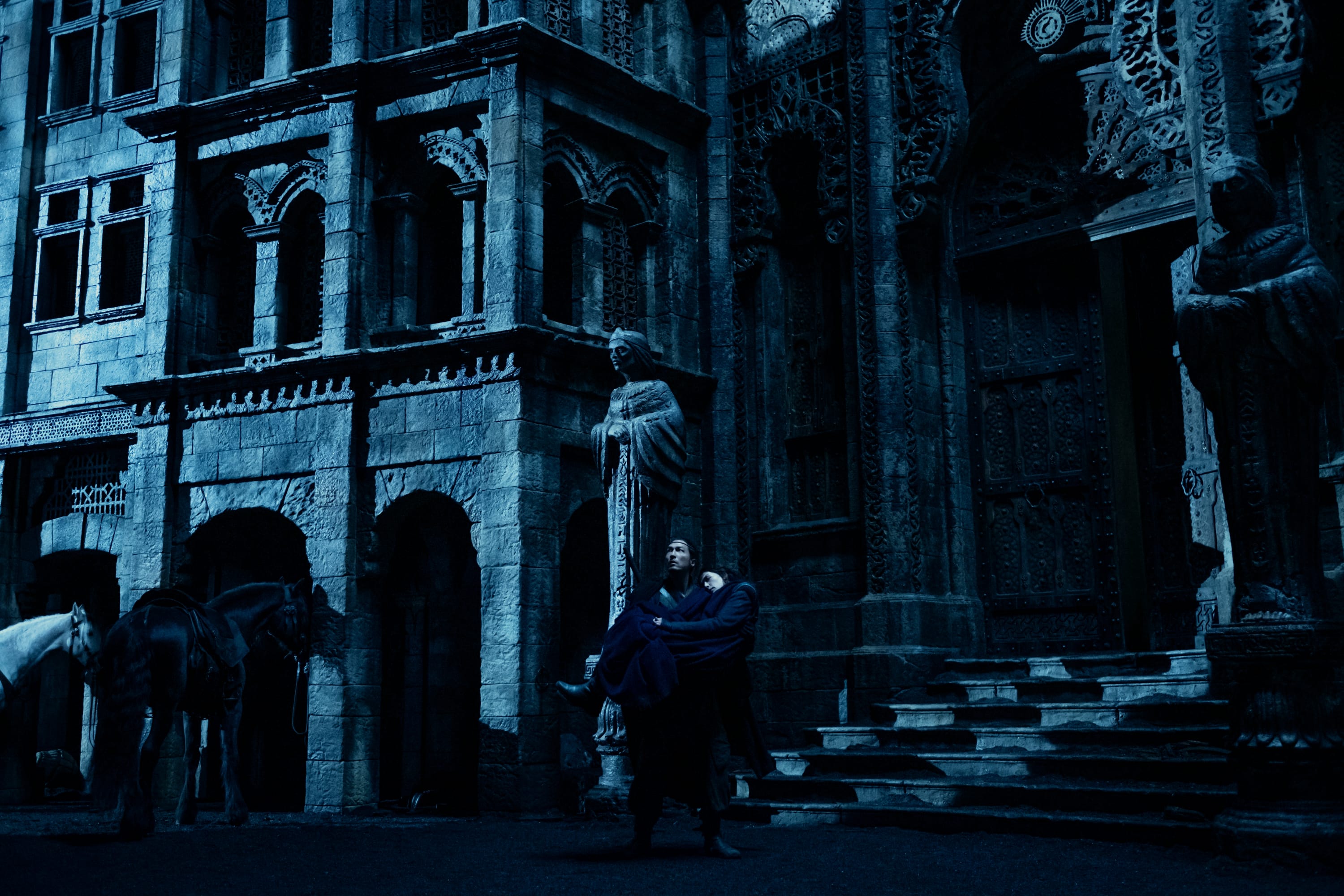 «Wheel of Time» ser bra ut. Her har våre helter rotet seg inn i den forlatte byen Shadar Logoth.