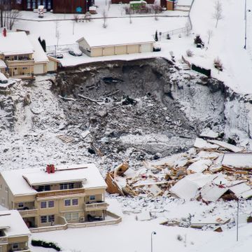 Dronebilder av Gjerdrum-skredet viser nye ras i katastrofeområdet