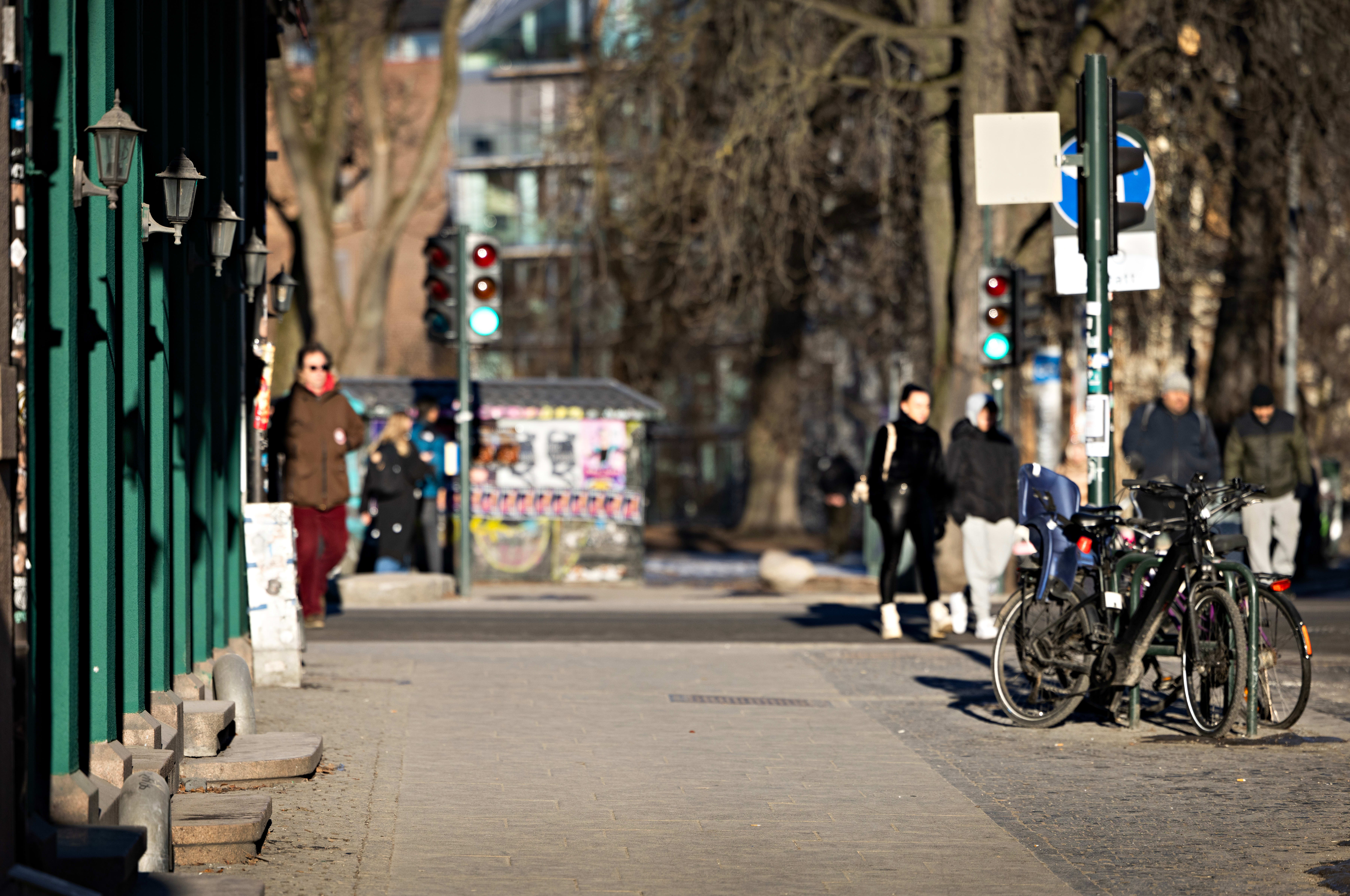 Om noen uker settes bordene ut på fortauet. Der blir det garantert fullt denne sommeren også.