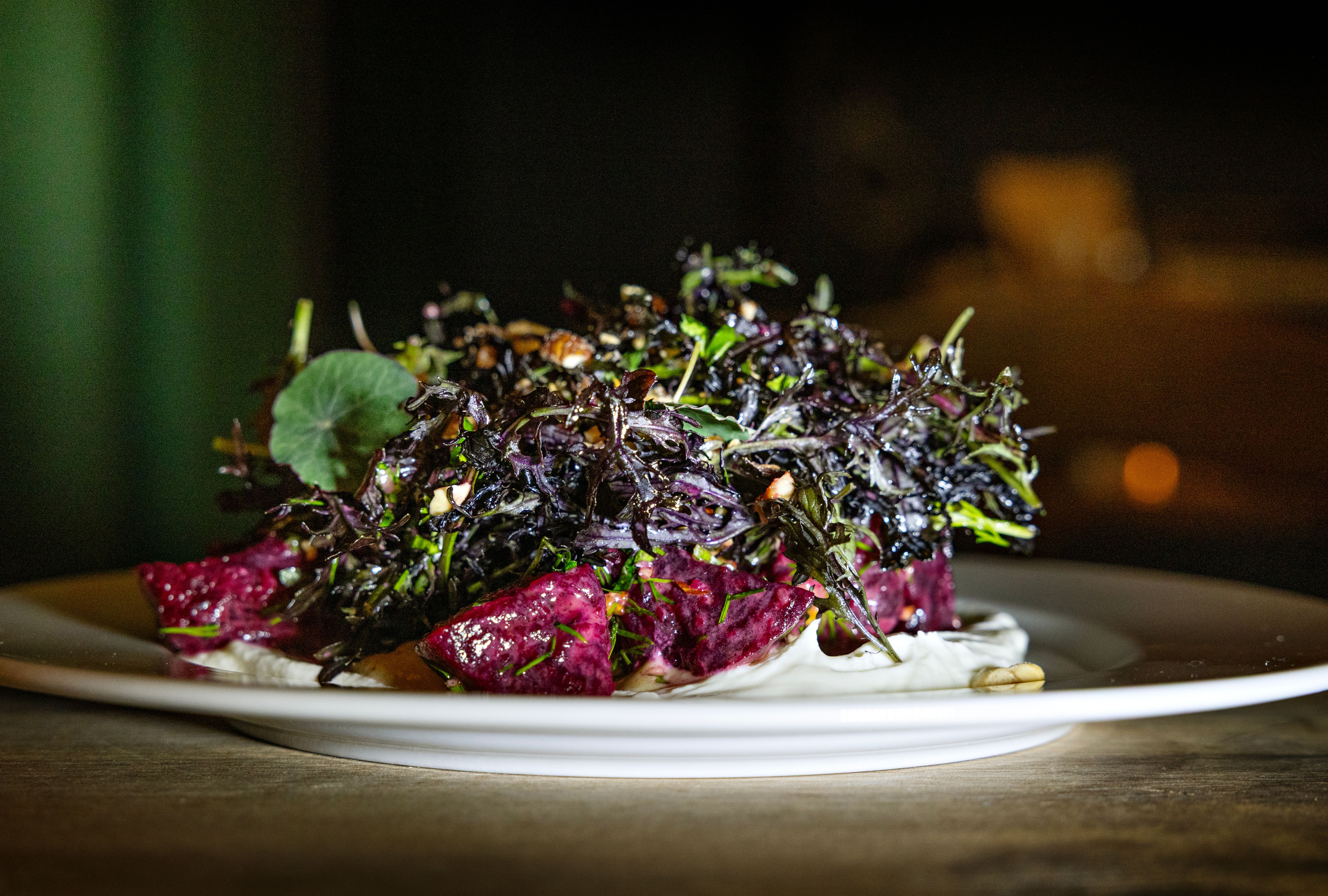 Pen både utenpå og inni. Betesalaten bidrar med jordnær stemning i måltidet. 