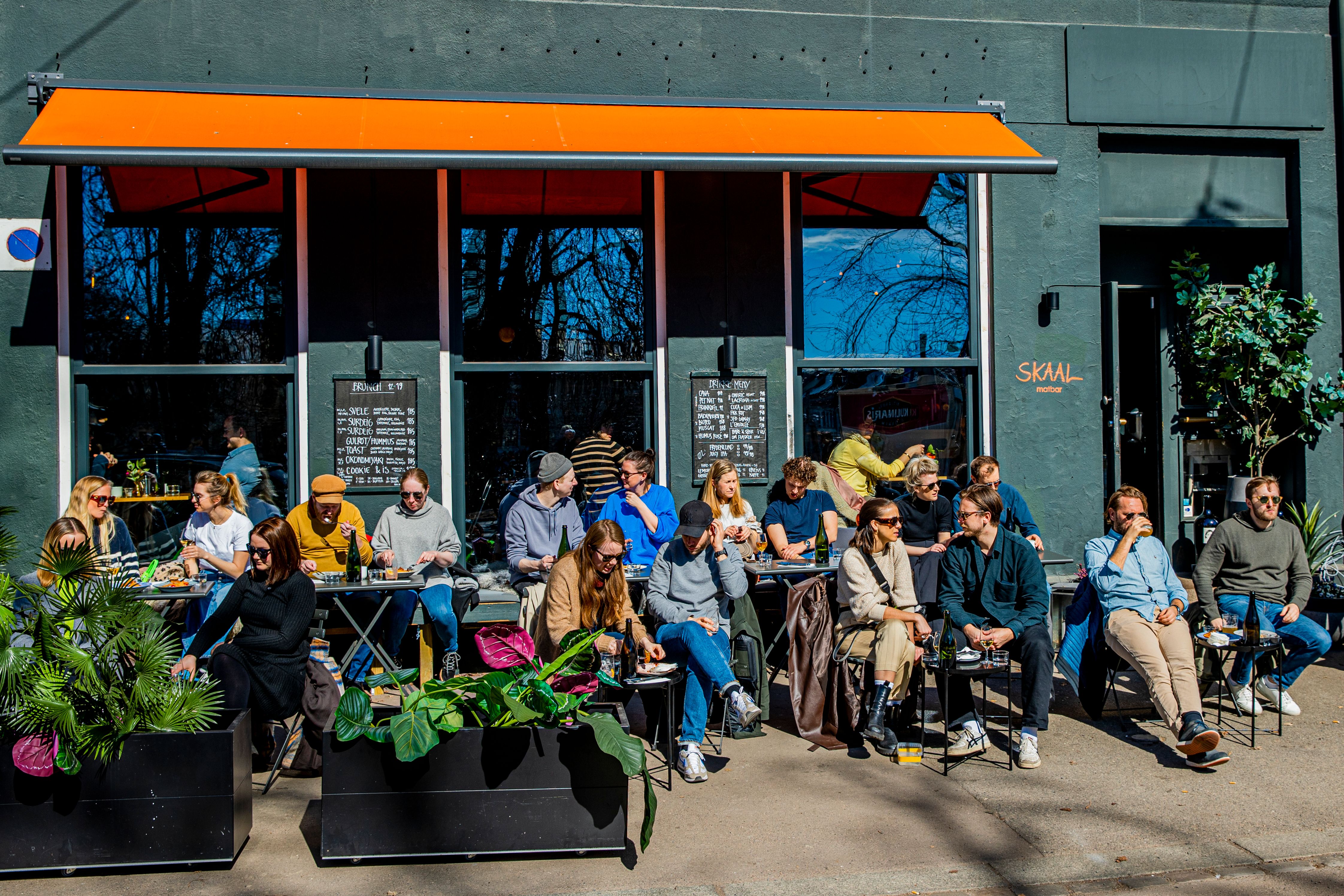 Vinbarer i Oslo med uteservering