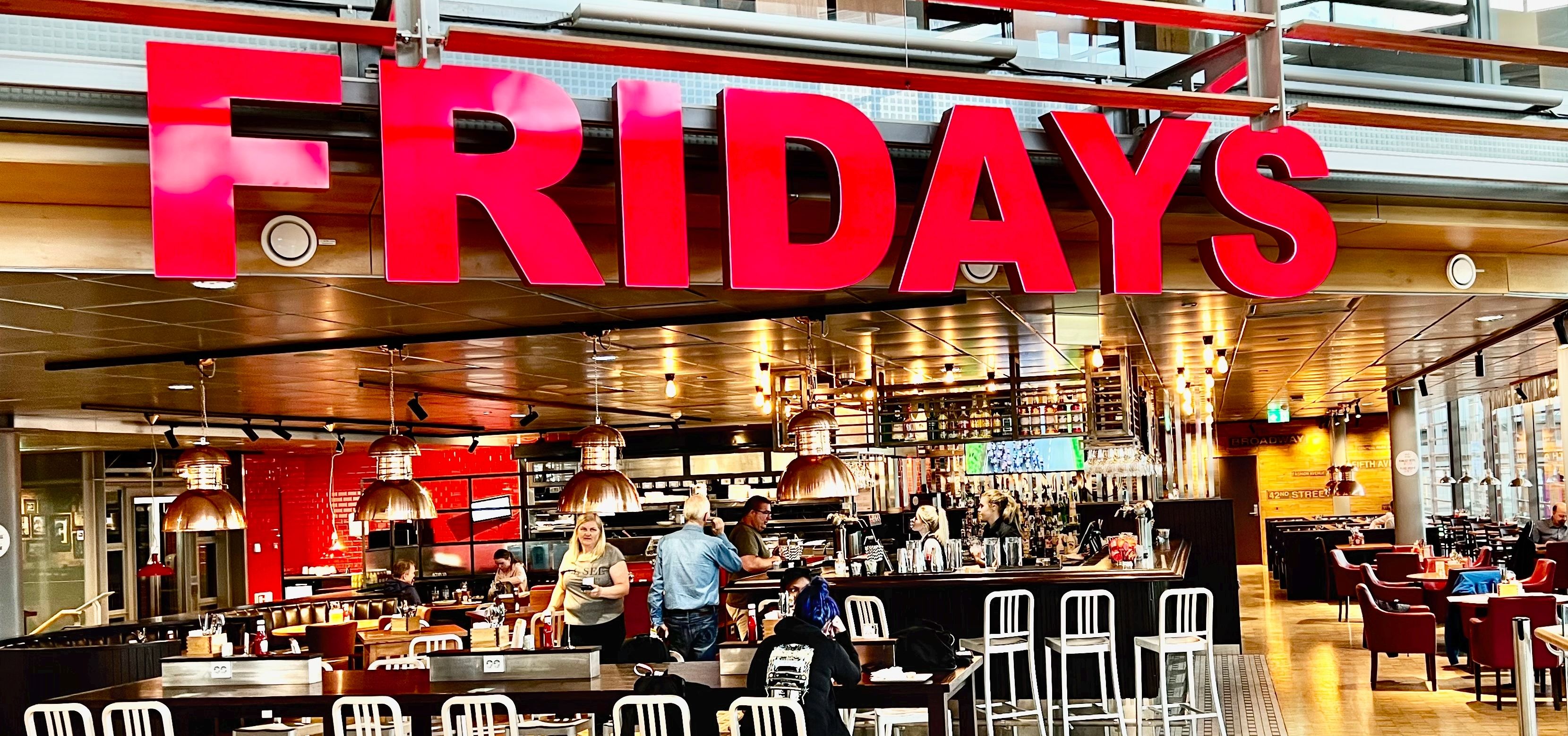 Stort og åpent lokale i 2. etasje på innenlands. 