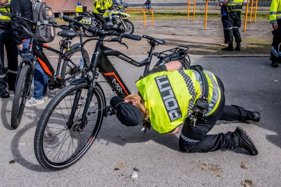 Elsyklene er lovlige å selge. Men politiet tar sykkelen hvis de ser deg på den.