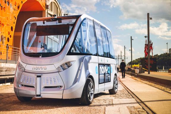 Førerløse busser skal sikre gigantutbygging i Oslo: I år skal denne selvkjørende bussen i trafikk i Lyon