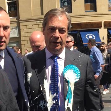 Mann siktet etter milkshake-kasting mot Farage