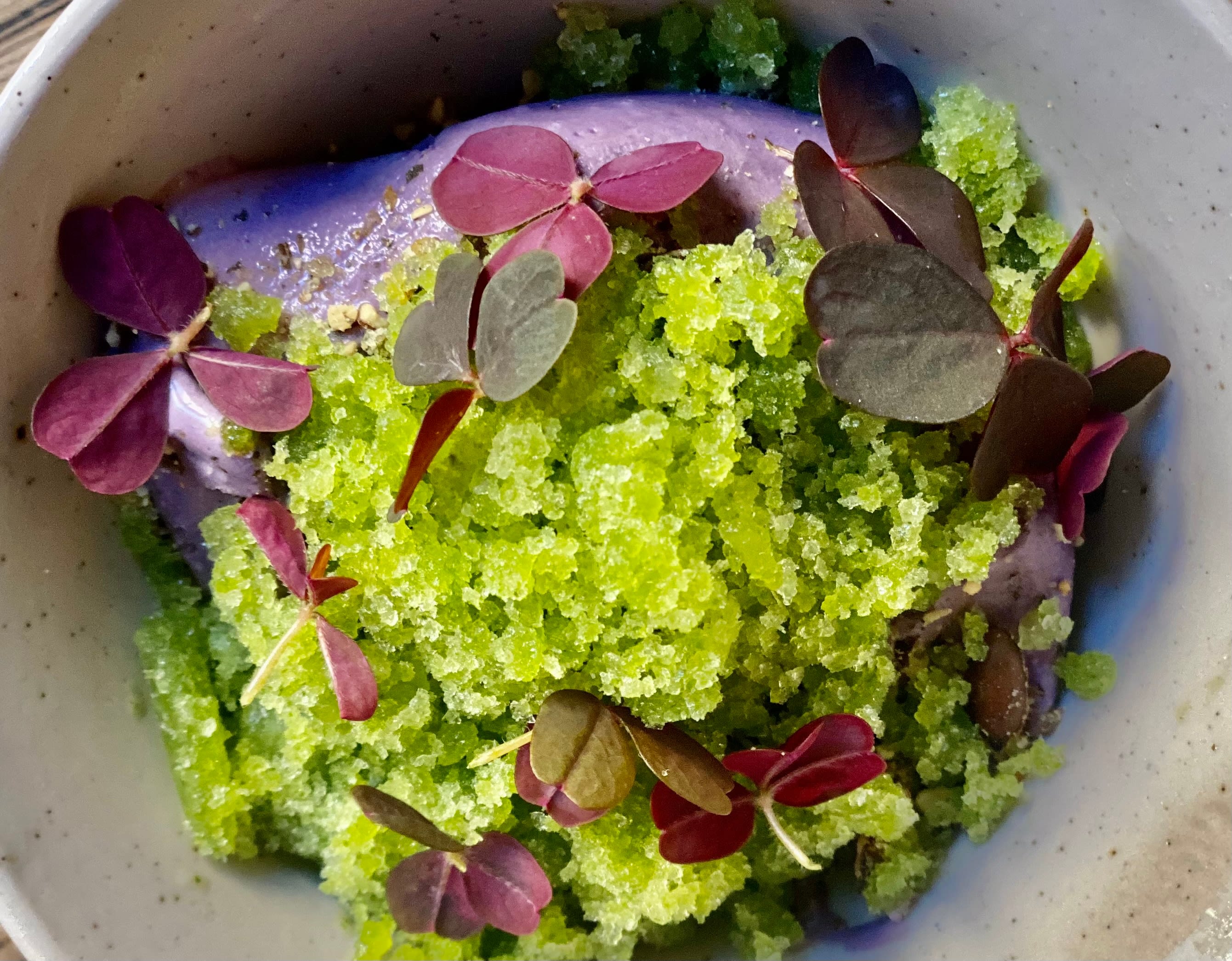 Nydelig, frisk og fargerik dessert. 