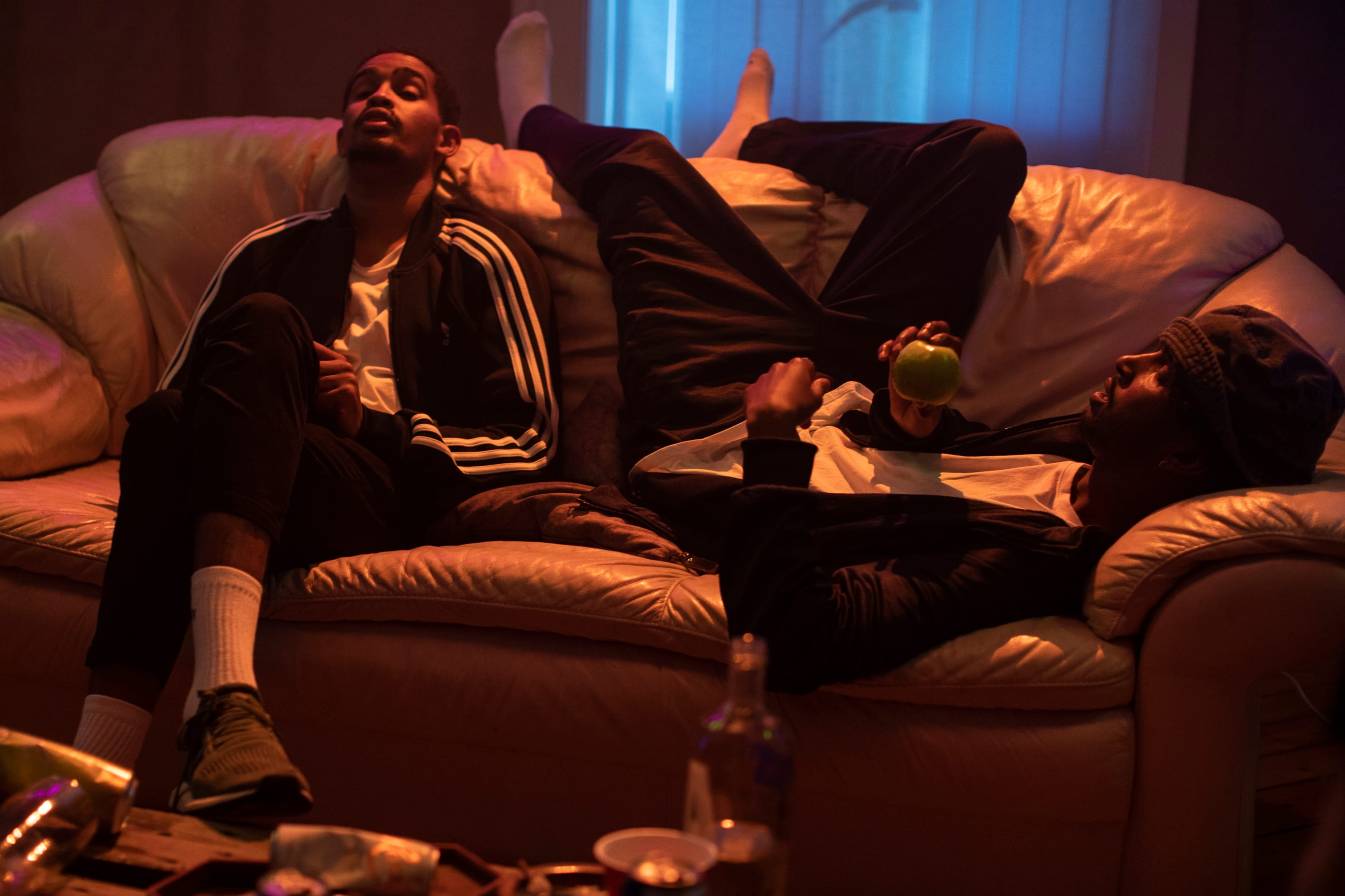  Jamal (Jonis Josef) må legge festlivet bak seg. Her sammen med den festglade kompisen Abdi (Abdullahi Bashir).