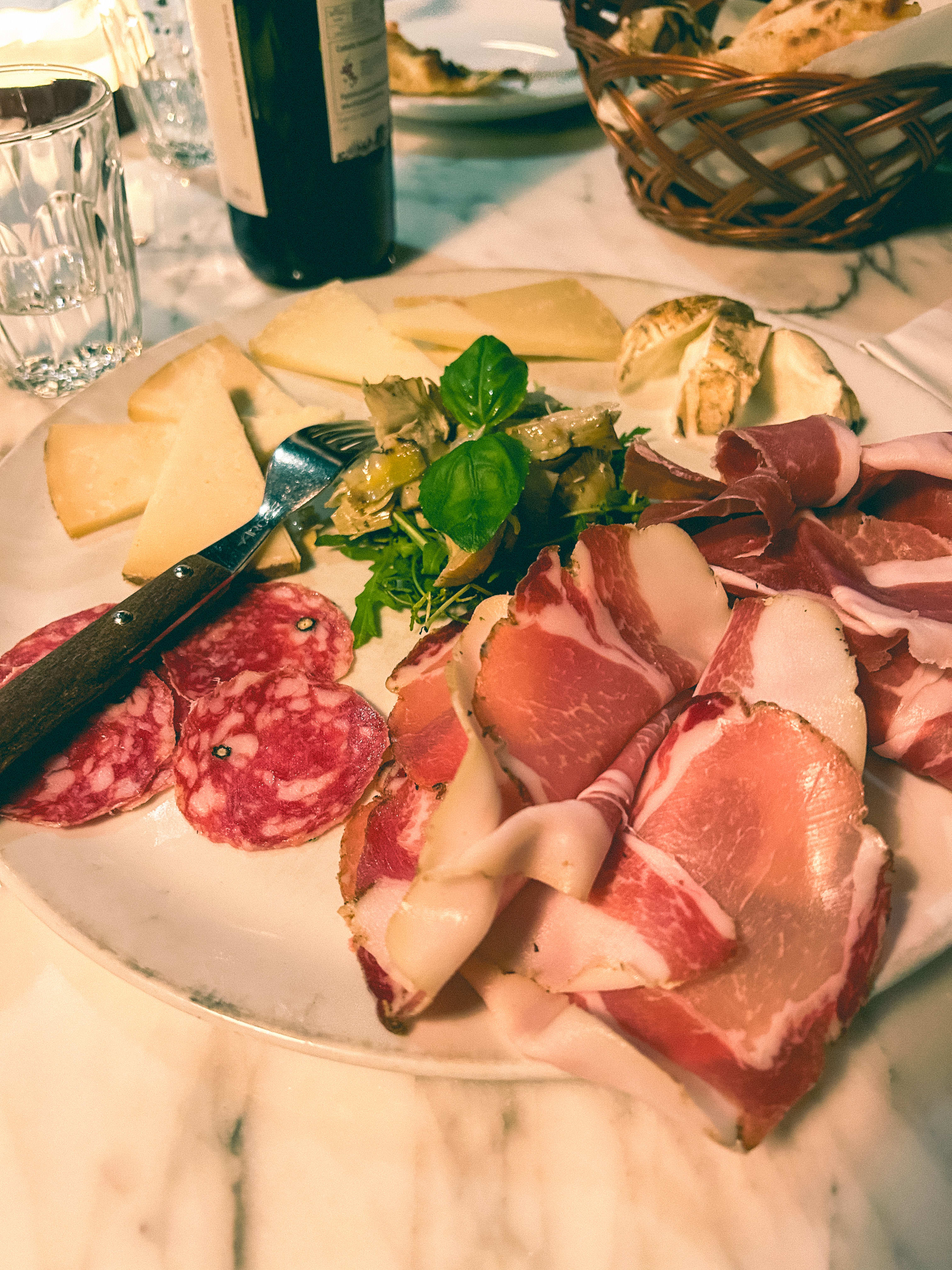 Classico italiano er digg og spesielt skinkene smelter på tungen, men vi savnet en presentasjon.