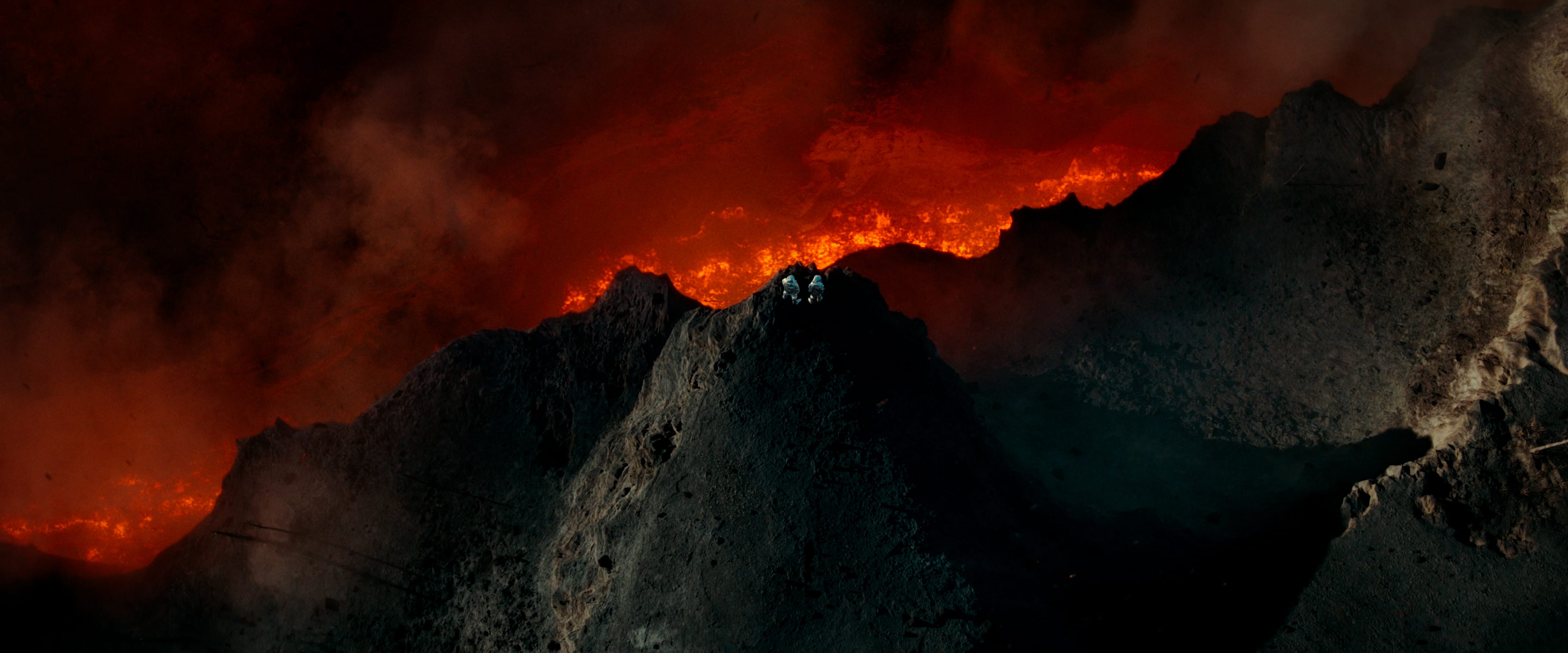 Julefeiringen på  Kanariøyene blir i heteste laget i «La Palma». Den nye Netflix-serien oppfyller alle kravene til en god katastrofefilm.