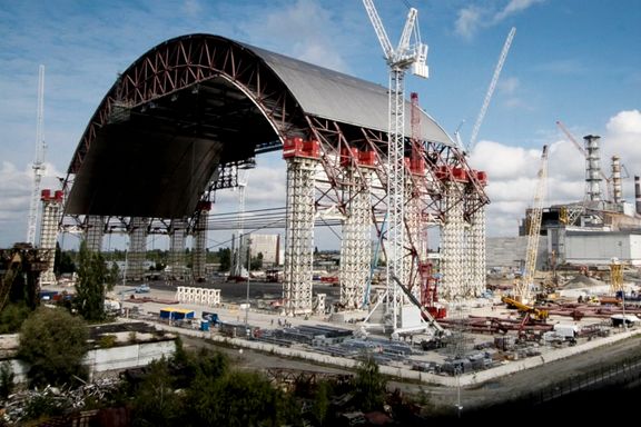 Ingeniørbragd sørger for å sikre verden mot stråling fra Tsjernobyl