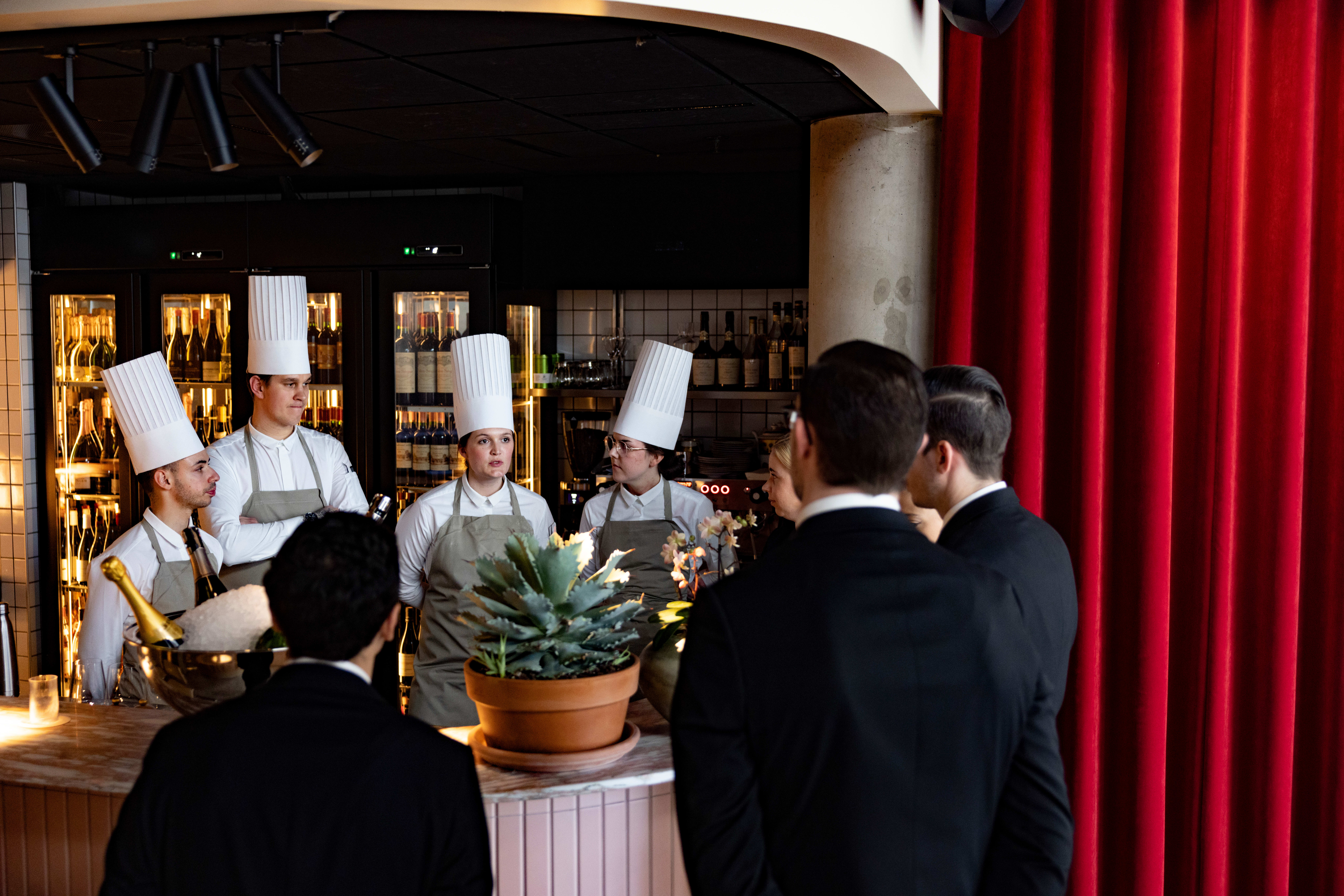 Mon Oncle er en av restaurantene med Michelin-stjerne i Oslo. Både Hyrvänen og Regalado har jobbet der. 