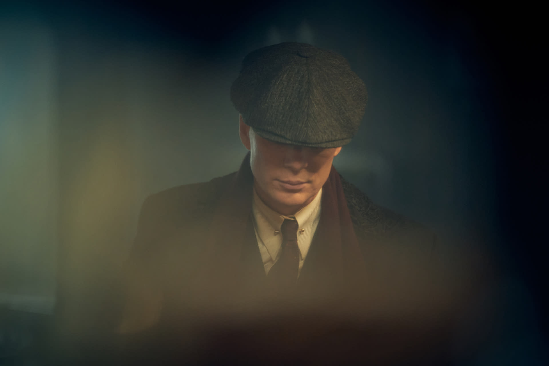 Cillian Murphy spiller Thomas Shelby for sjette gang. I avslutningssesongen av «Peaky Blinders» er det krig på alle fronter. 