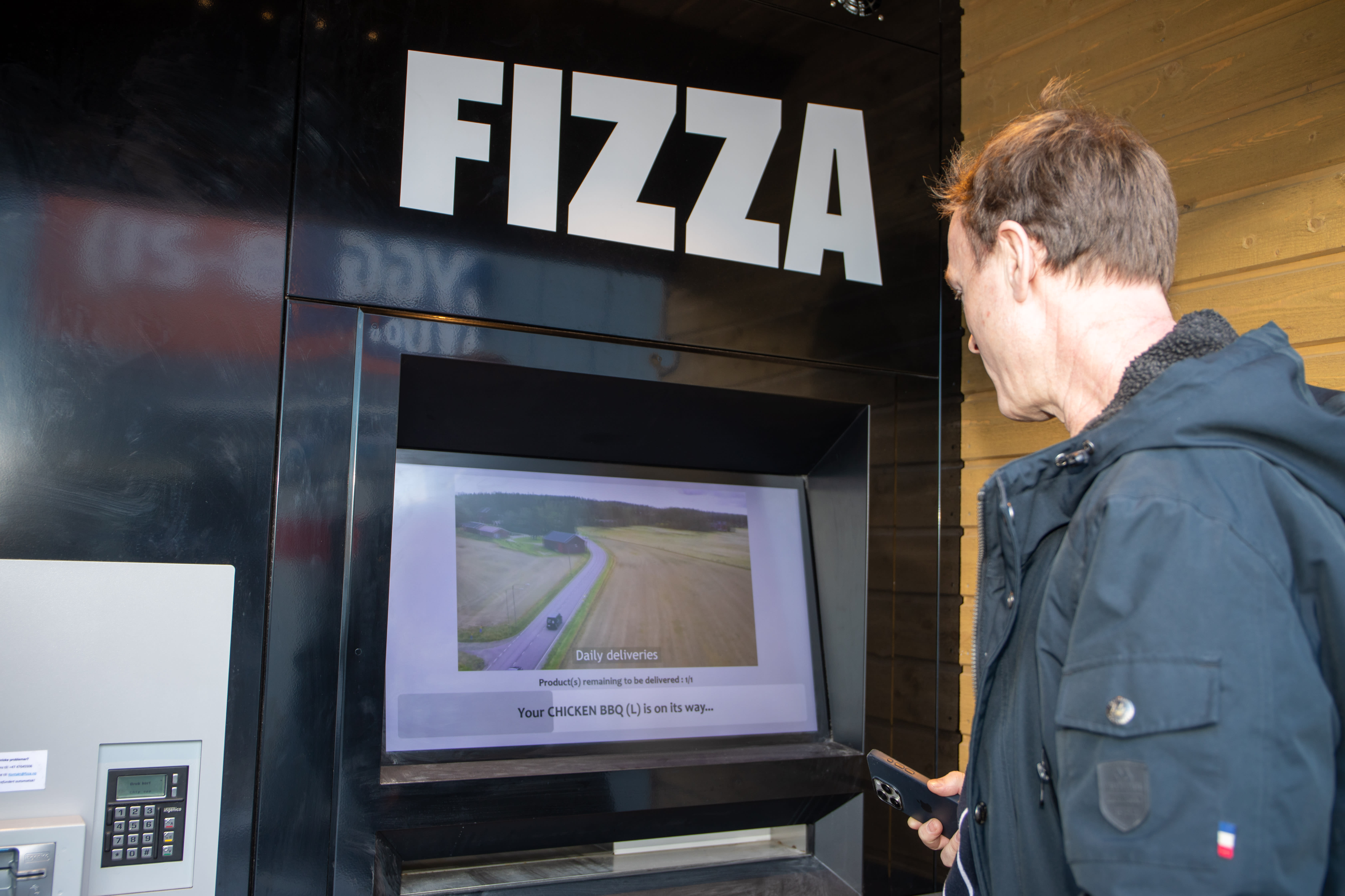 Enkelt og oversiktlig touchskjerm. 