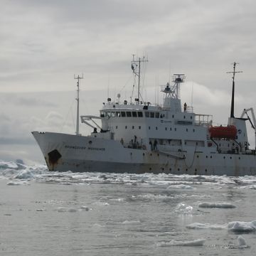 Russland får lete etter mineraler utenfor Svalbard