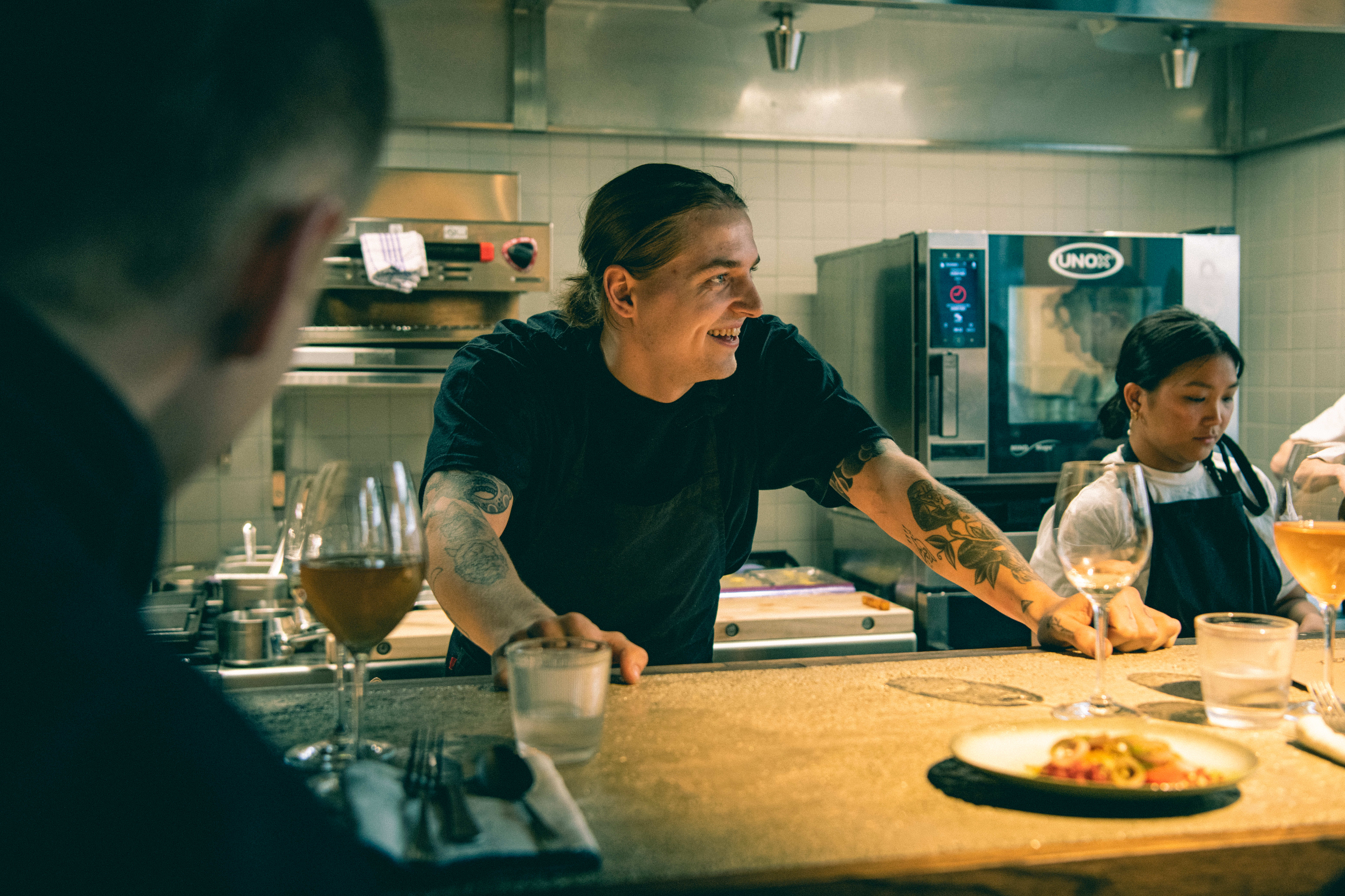 Kokker og eksperter: Disse mattrendene vil prege 2025