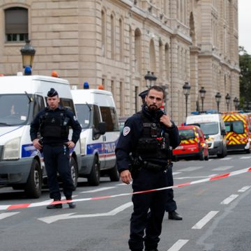 Franske myndigheter: Ingen tegn til ekstremisme hos knivangriper