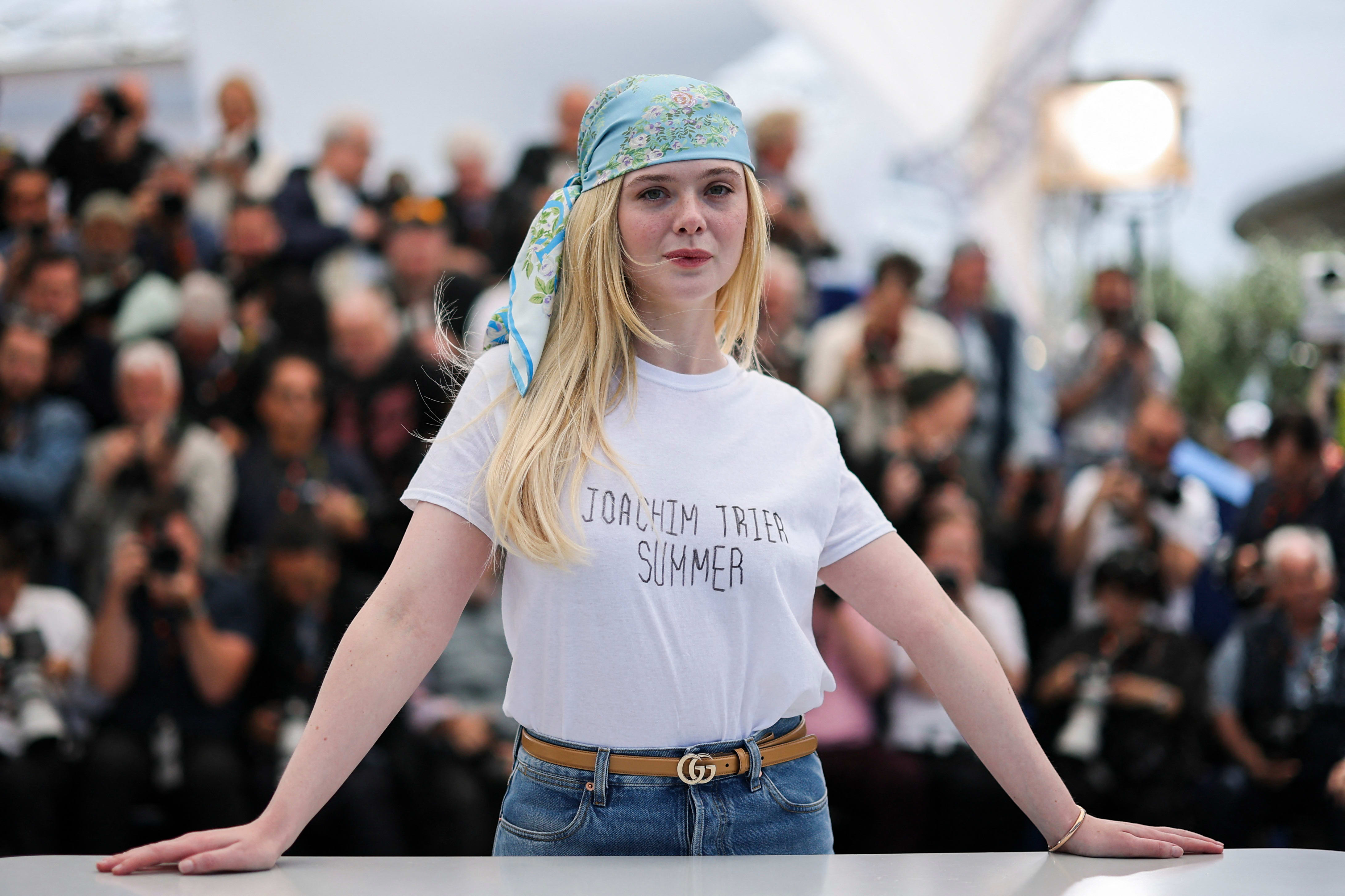 Elle Fanning, skuespiller i Triers siste film «Affeksjonsverdi», under filmesfestivalen i Cannes.