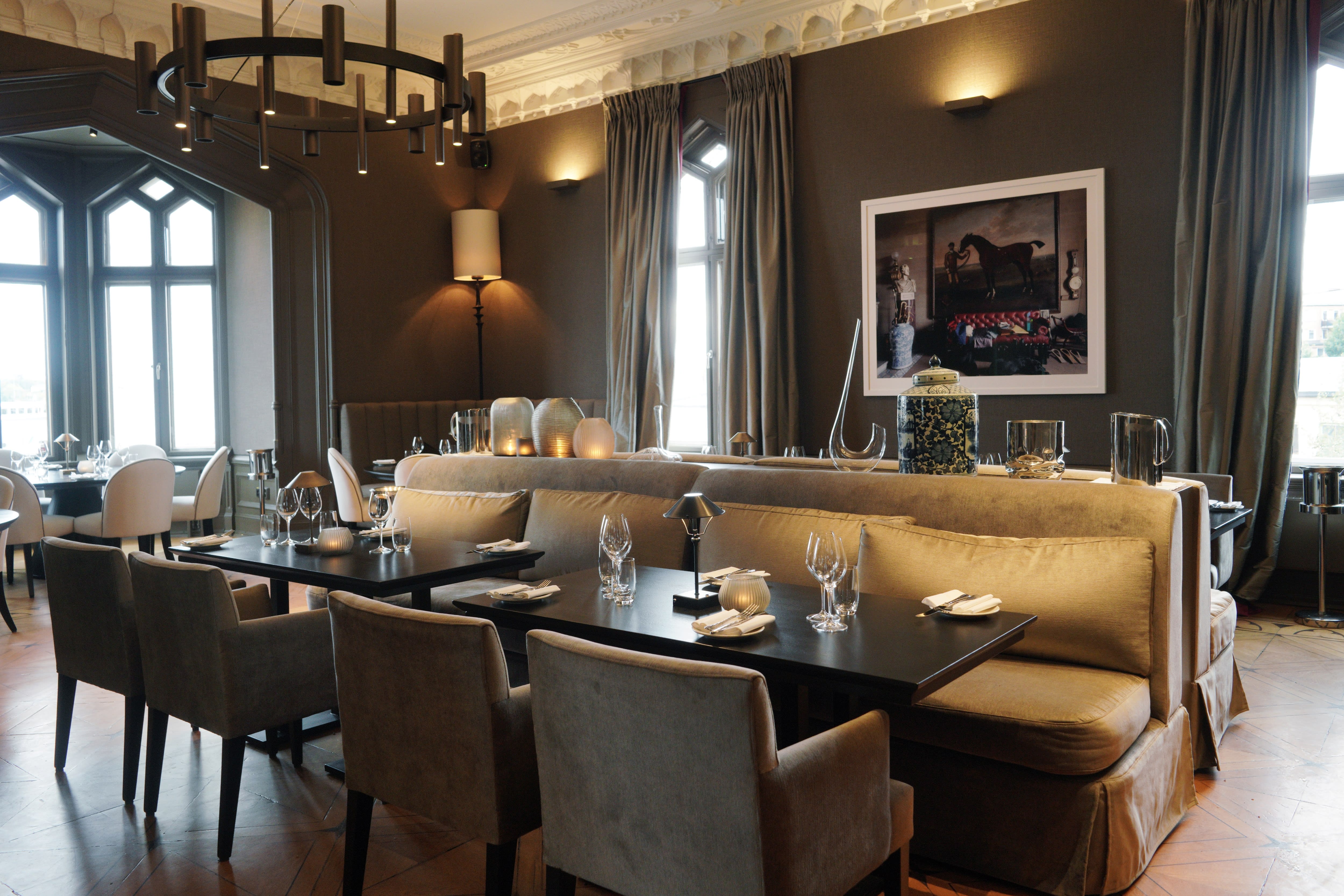 Hos Villa Heftye er det flere ulike restaurantrom. 