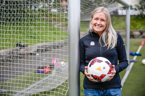 Katrine (25) skal få flere jenter inn i fotballen