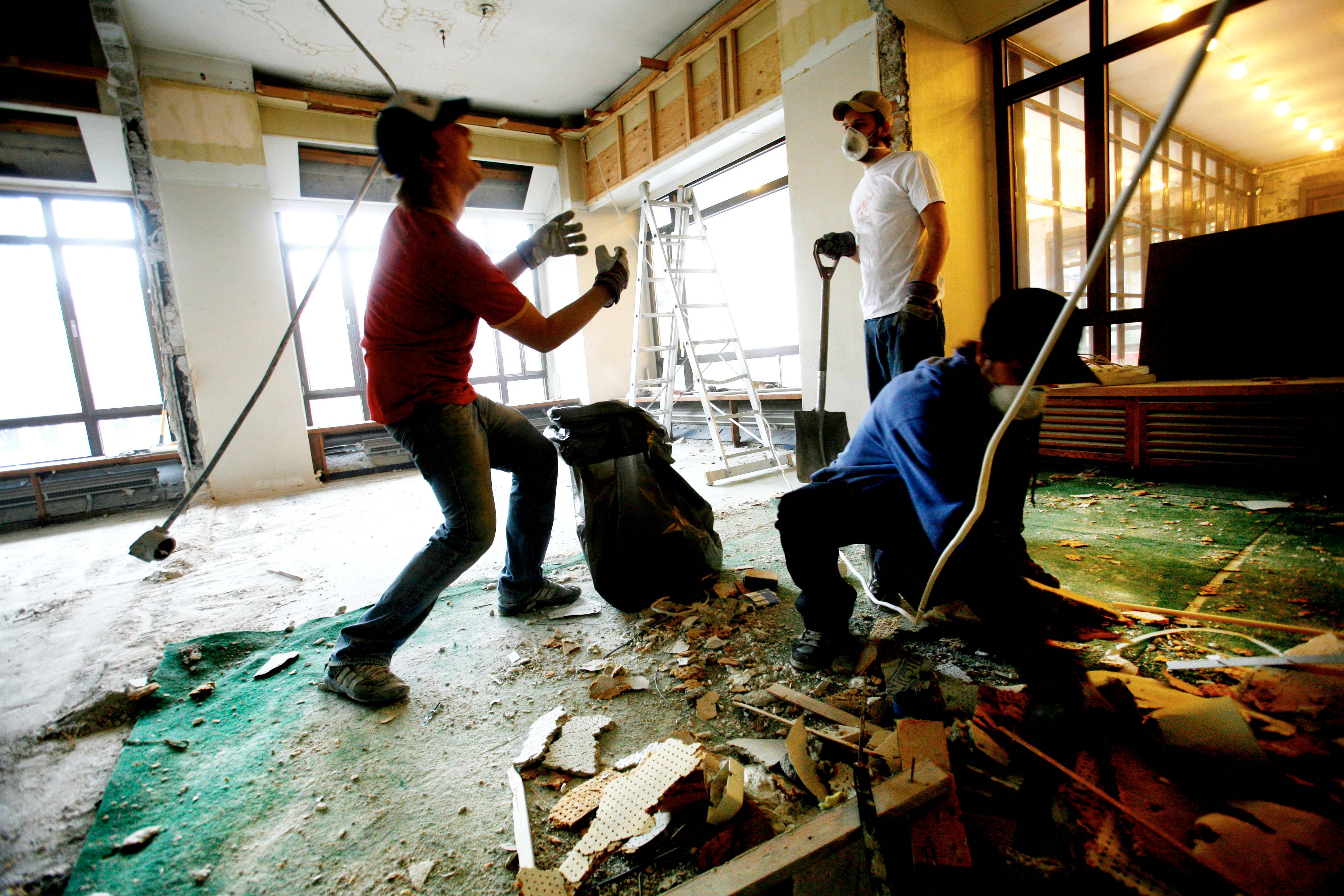 I 2006 utvidet Internasjonalen. I annen etasje åpnet det som etter hvert ble et populært dansegulv.