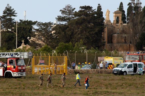 Minst fem omkom i flystyrt på Malta - trolig EU-ansatte om bord