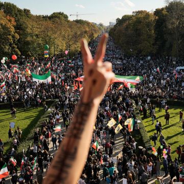 Berlin: Titusenvis demonstrerte mot regimet i Iran