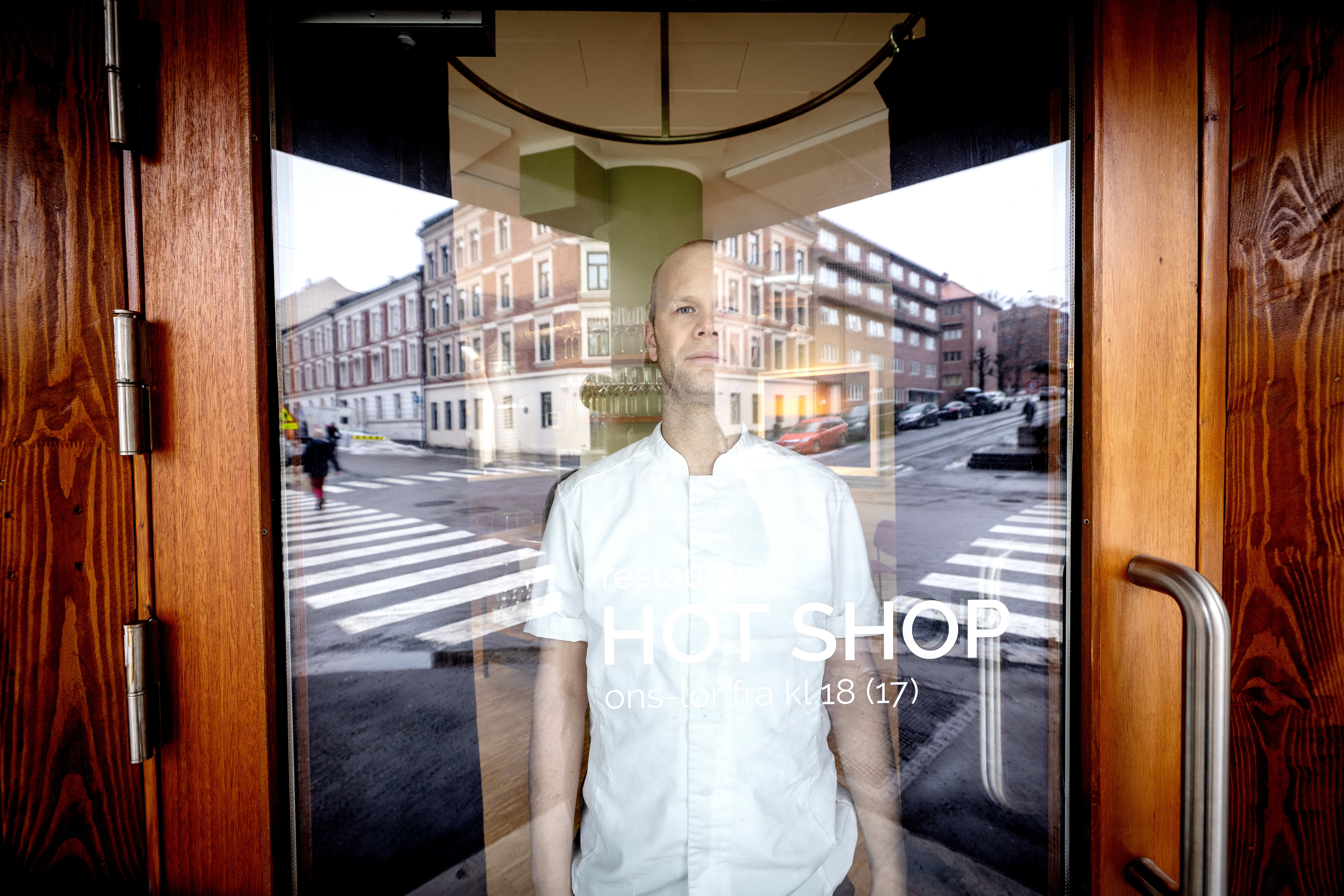 Joe Bø Klakegg står bak Hot Shop. 