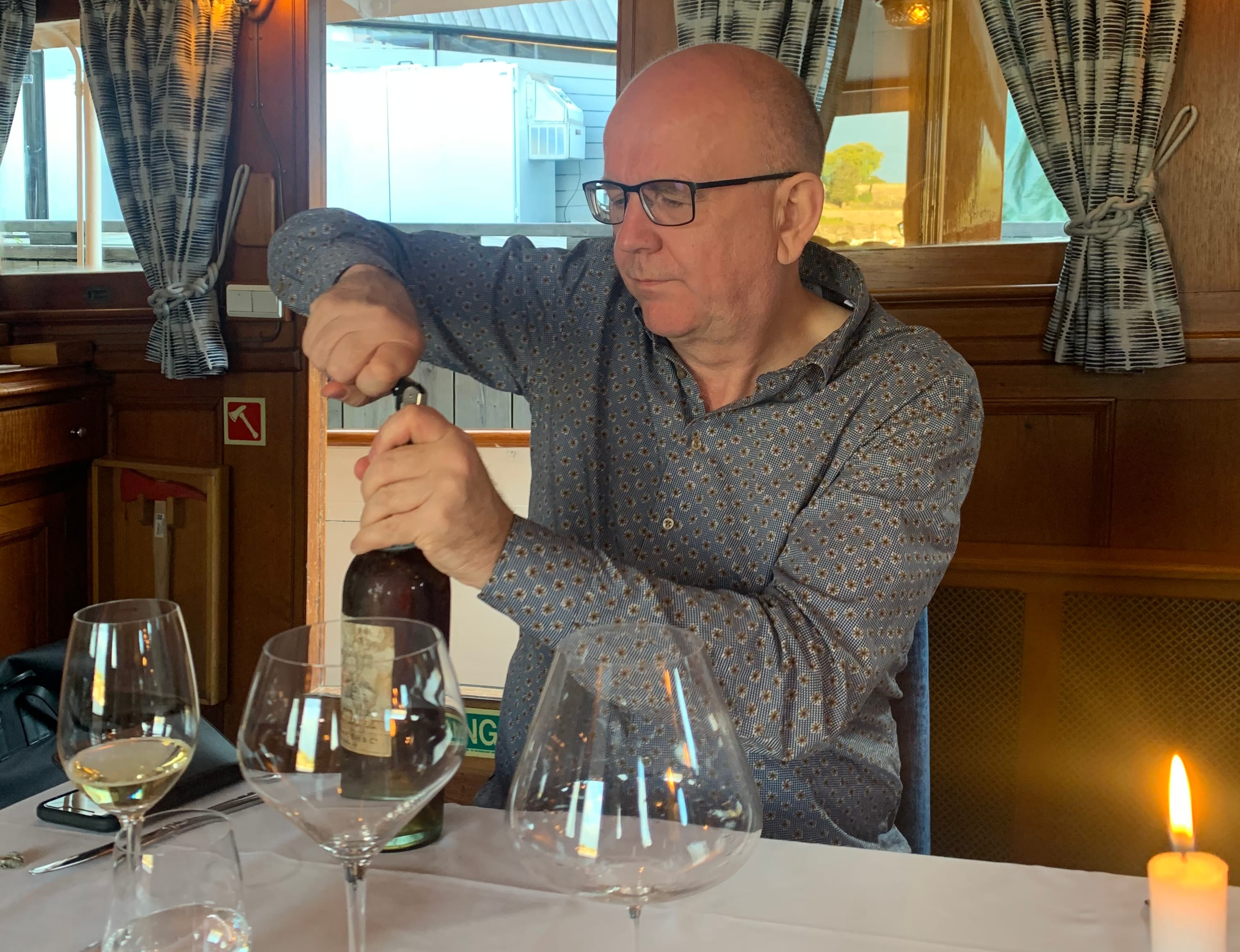 Rake spiser ute over 200 dager i året. Hans beste tips er å oppføre seg like godt hver gang. 