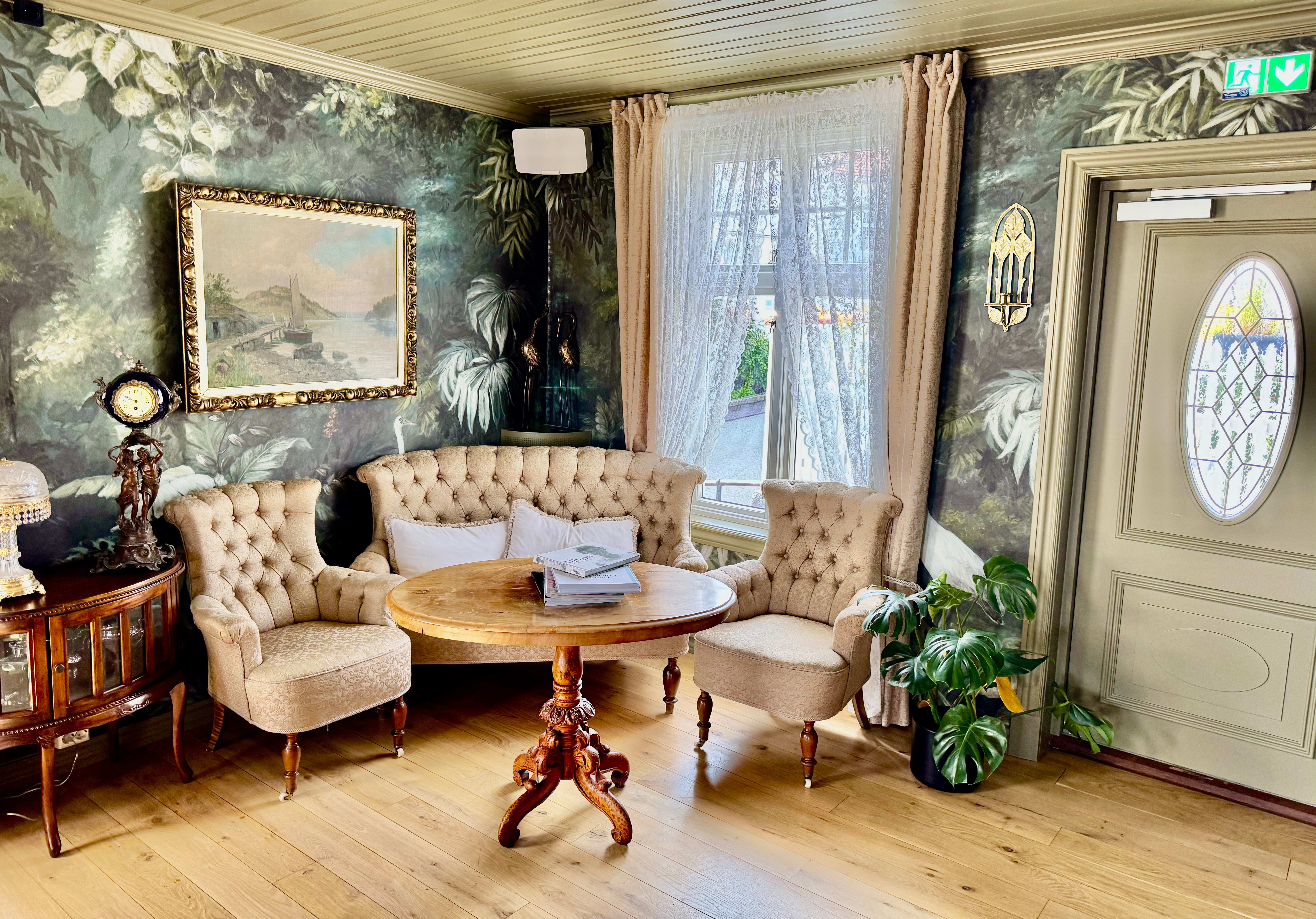 Herskapelig følelse i den ene stuen. 