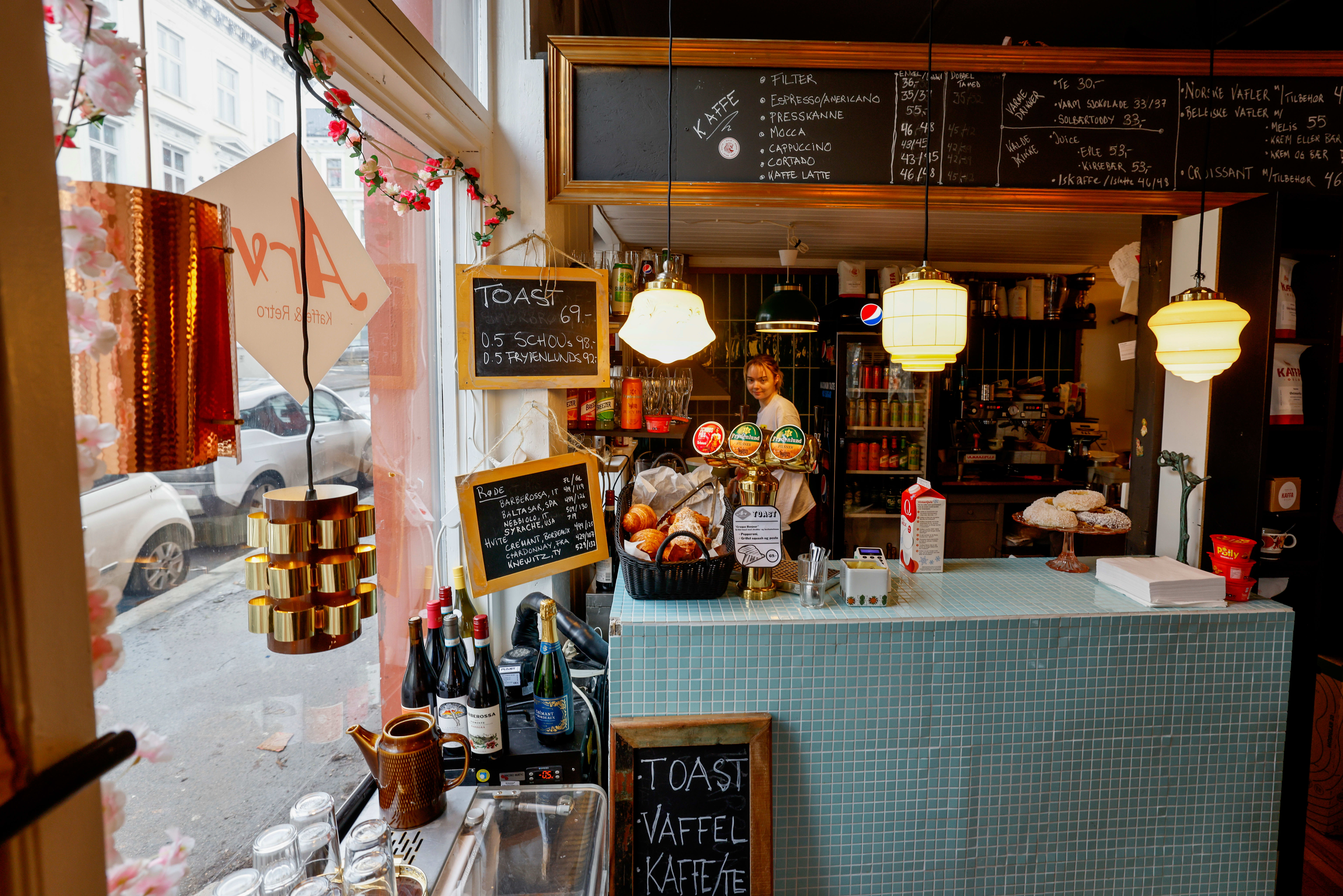 Arv Kaffe og Retro er i seg selv verdt et besøk.