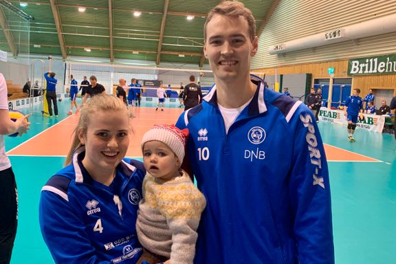 Ett år etter fødselen spiller både mammaen og pappaen til Eliva i eliteserien