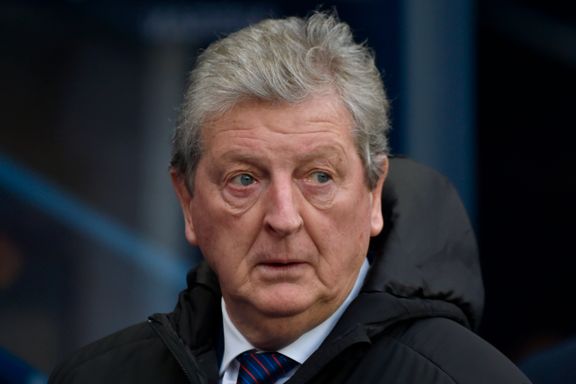 Palace-manager Hodgson mener Premier League-sesongen må fullføres