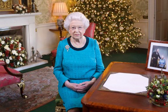 Dronning Elizabeth syk - dropper kirken, men kan se seg selv på TV
