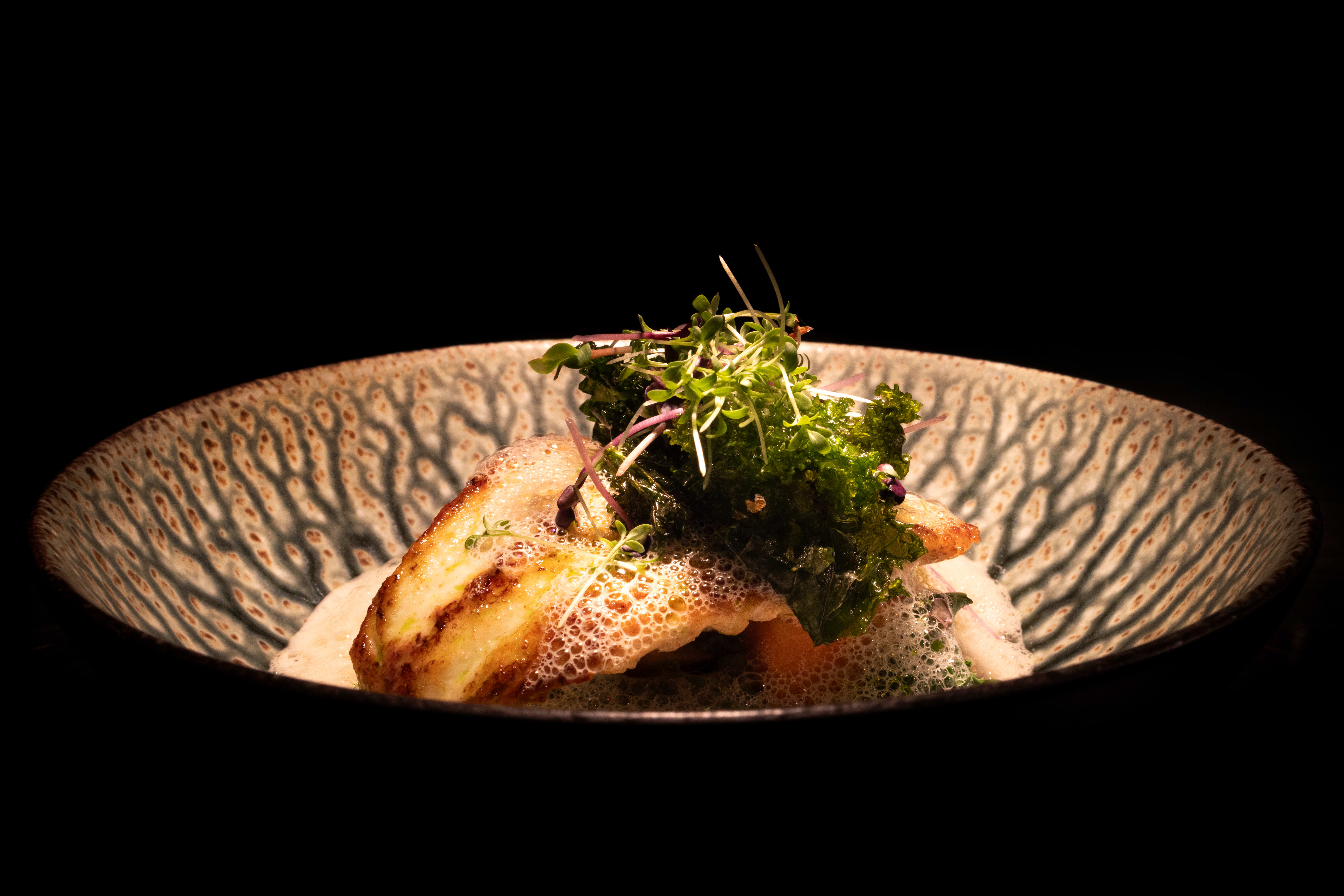 Piggvar med blåskjellsaus og neper. 