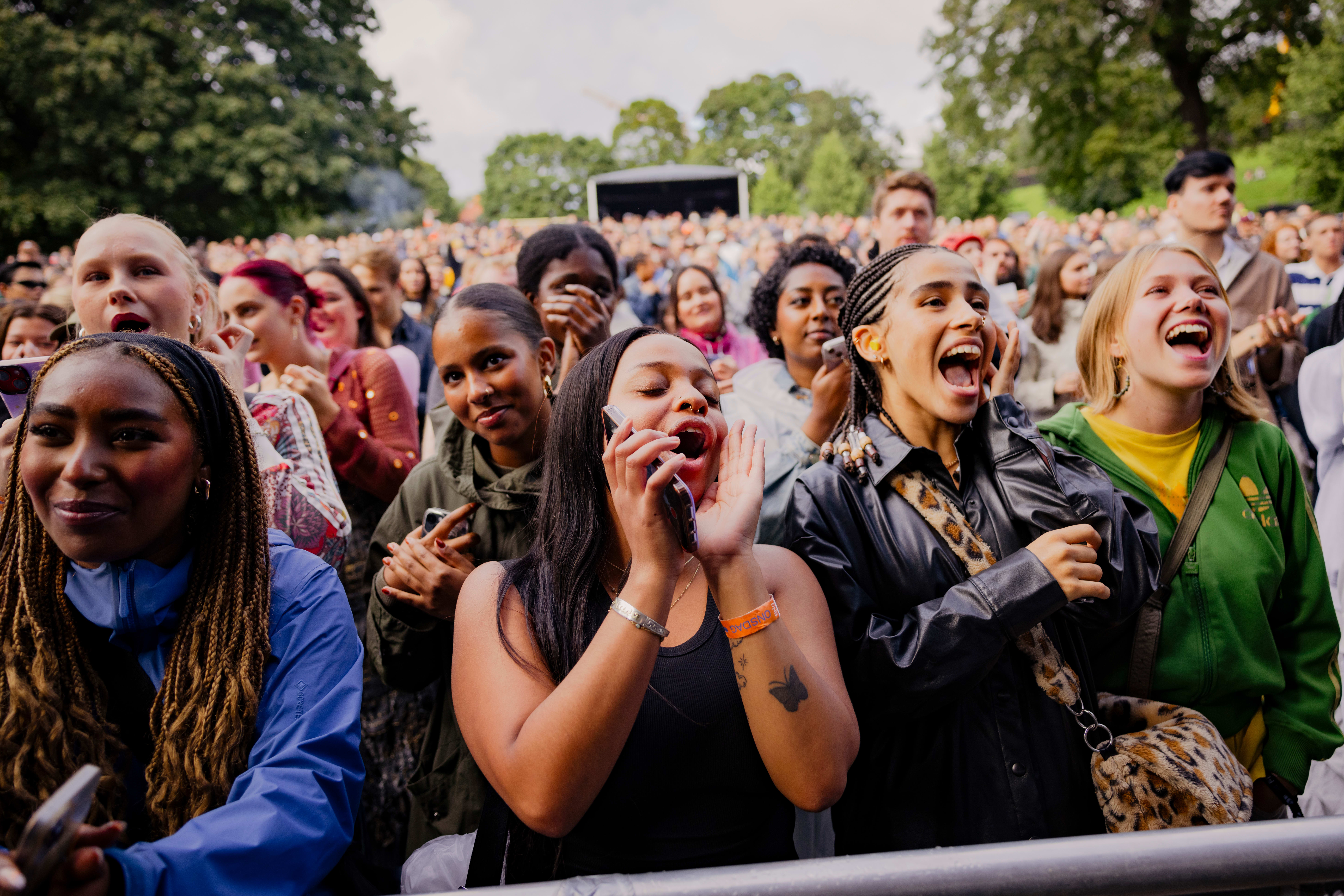 Fansen helt foran setter pris på Hillari.