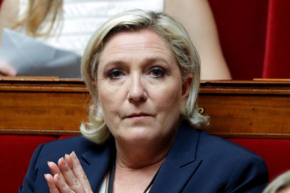 Hun var en fanebærer for Europas ytre høyre. Nå er Marine Le Pen i trøbbel.