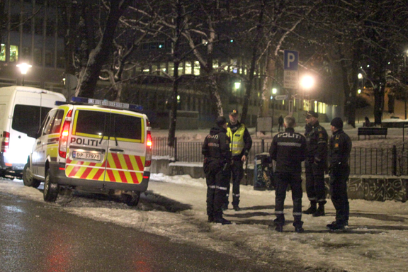 To knivran i Oslo lørdag kveld – en mistenkt pågrepet for et ran