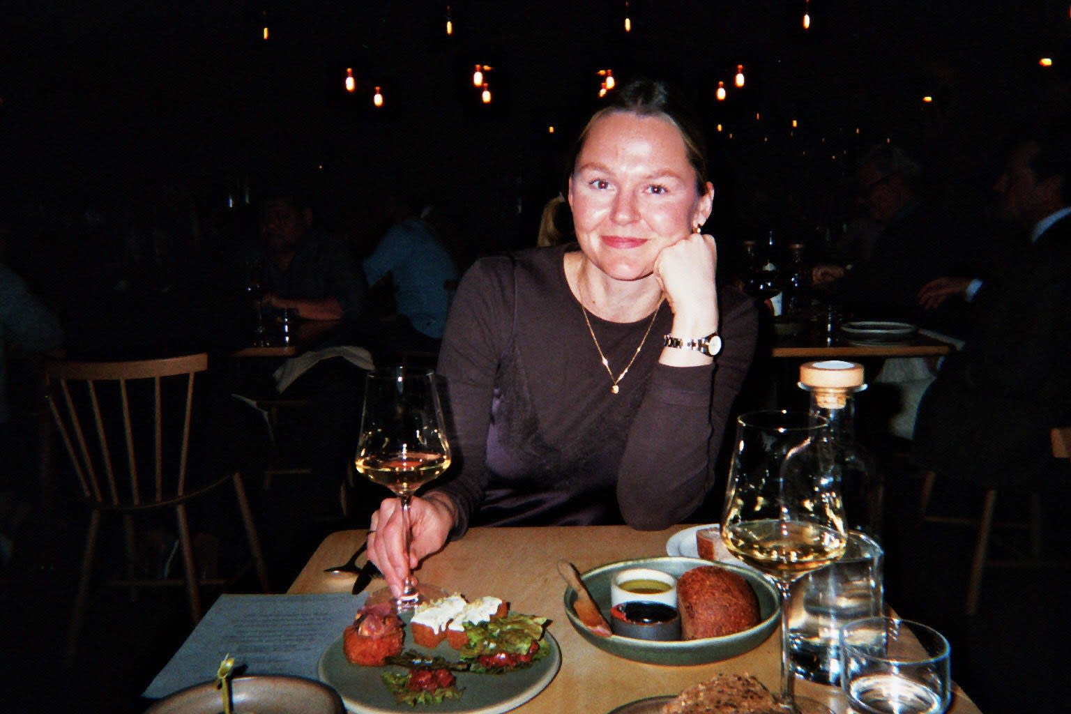 Marta Brodal Ravnsborg driver Instagramkontoen @martasmat og produserer innhold og oppskrifter hos matprat.no.