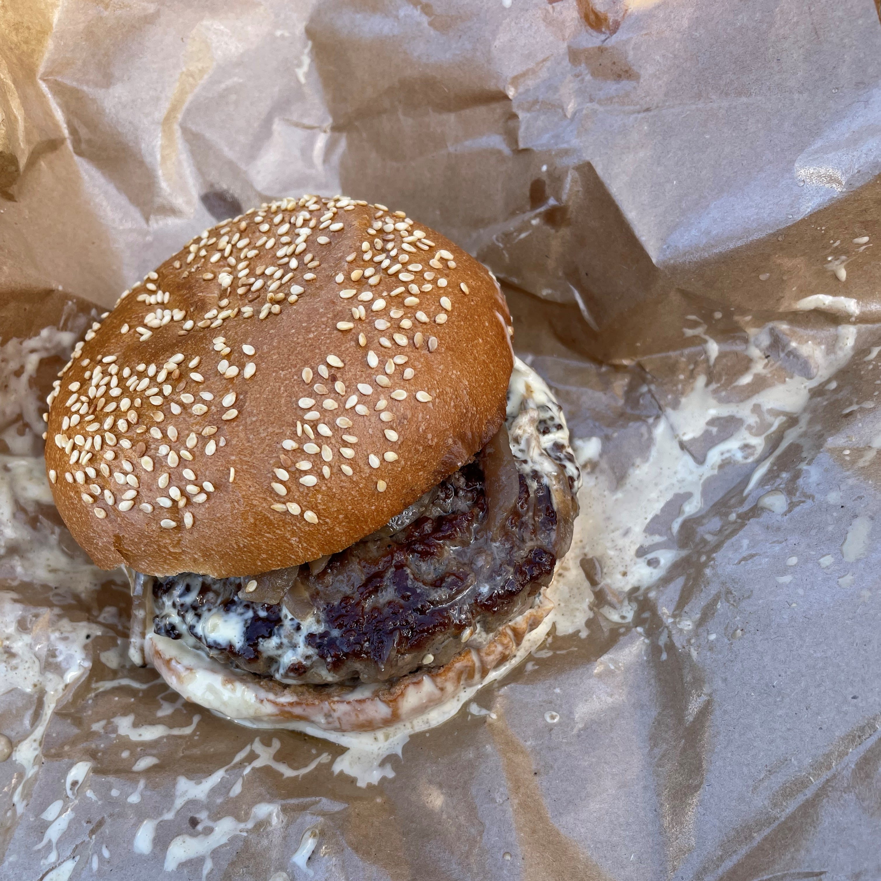 Den er klissete, men god. Munchies i Bjørvika er best i test.