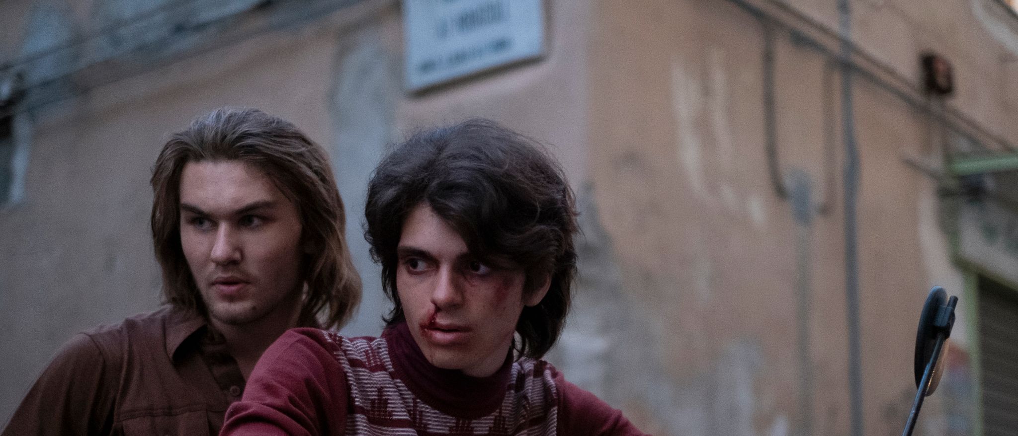 I «Nostalgia» møtes fortid og nåtid i Napolis skitne gater