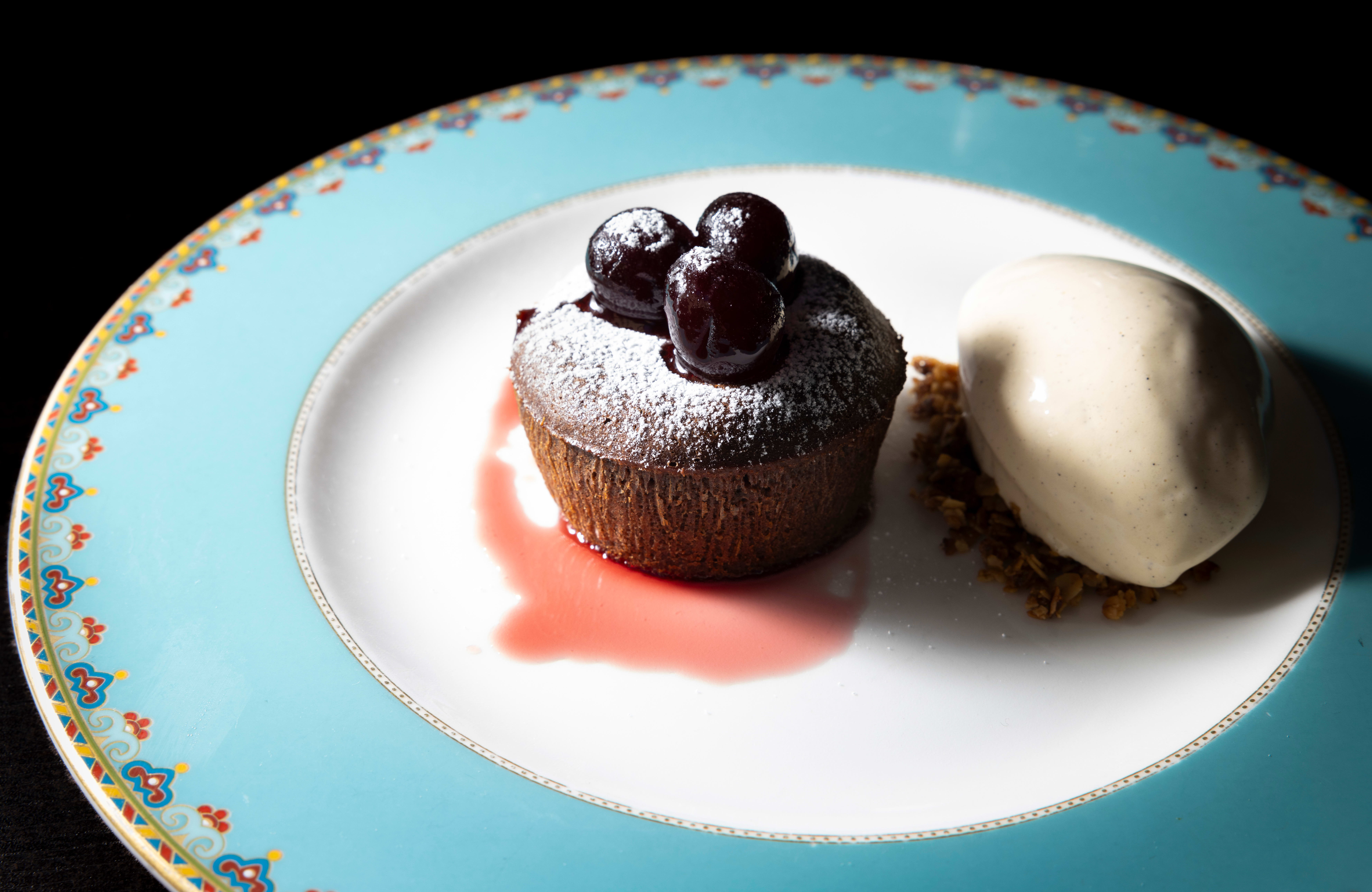 Sjokoladefondanten er perfekt tilberedt.