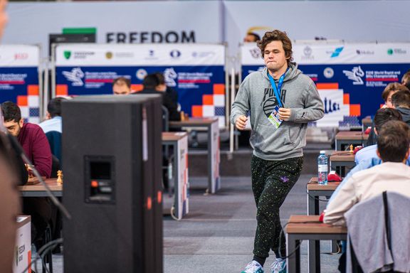 Magnus Carlsen dukket opp i joggebukse – mistet ledelsen etter fem remis