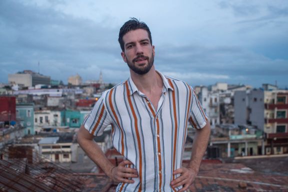 Forfatteren burde reflektert mer over vennskapene han fikk på Cuba 